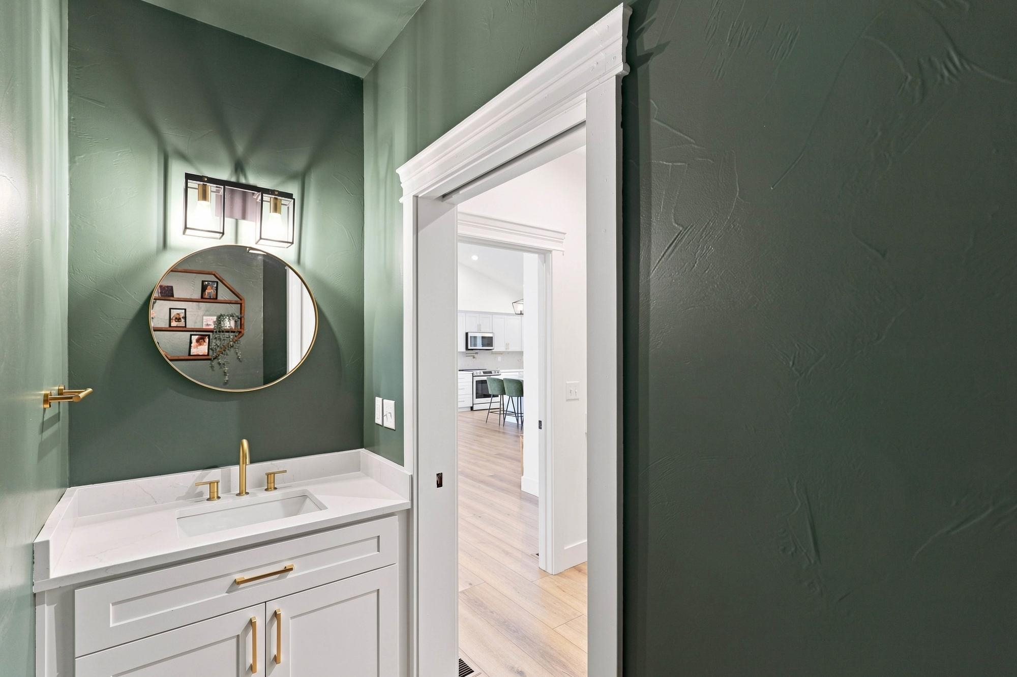 530 E Summit Ave - Photo 16