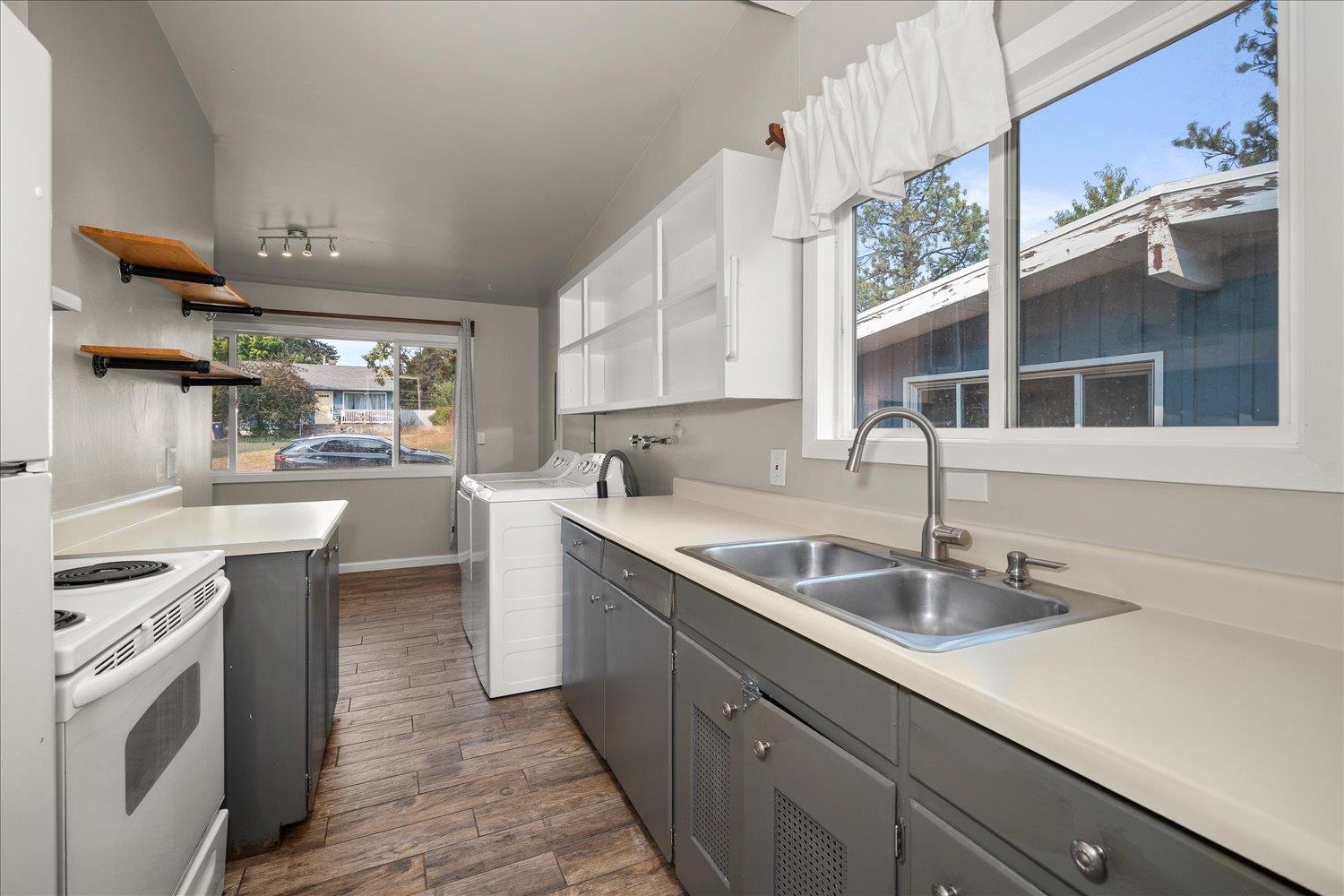 1428 E 40th Ave - Photo 10