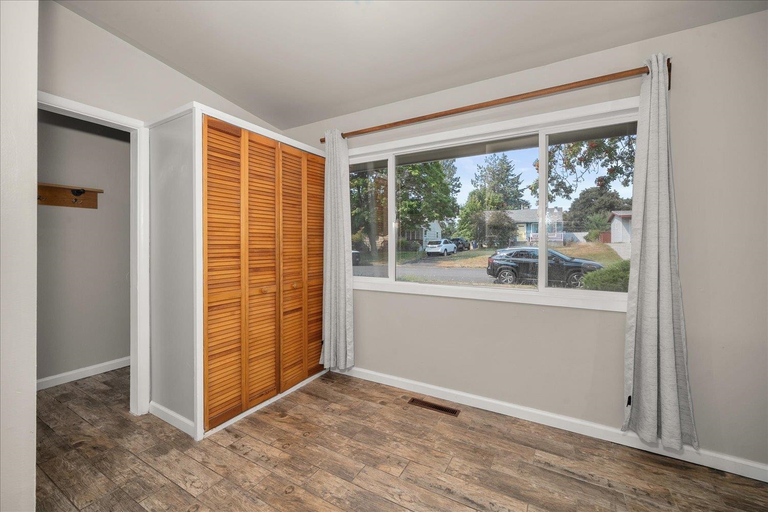 1428 E 40th Ave - Photo 13