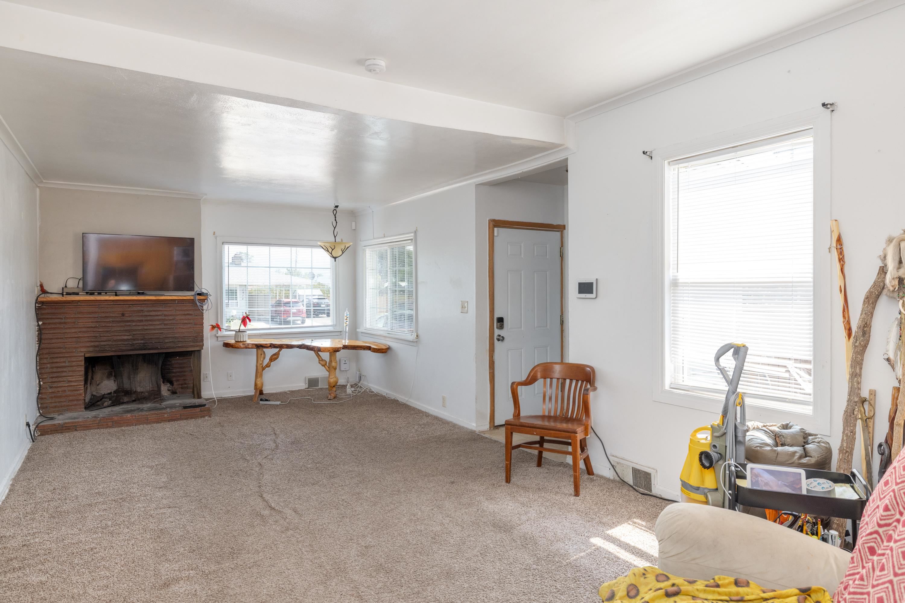 5923 N Regal St - Photo 5
