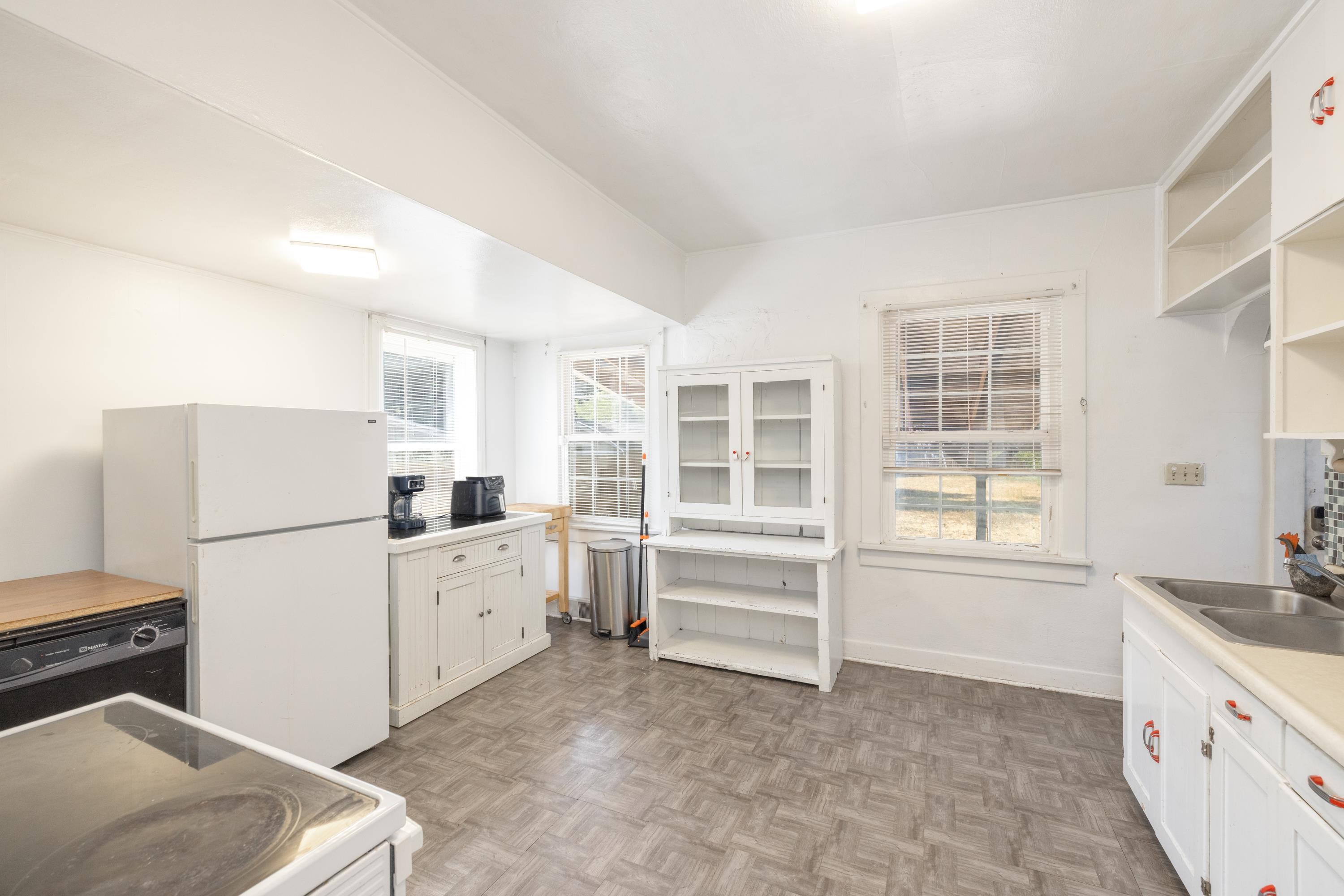 5923 N Regal St - Photo 8