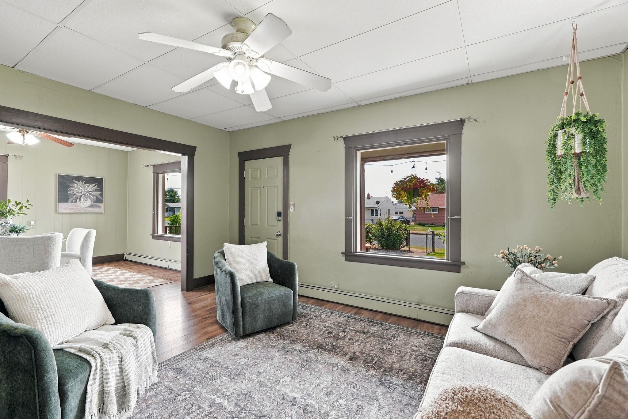 3017 E Nora Ave - Photo 9
