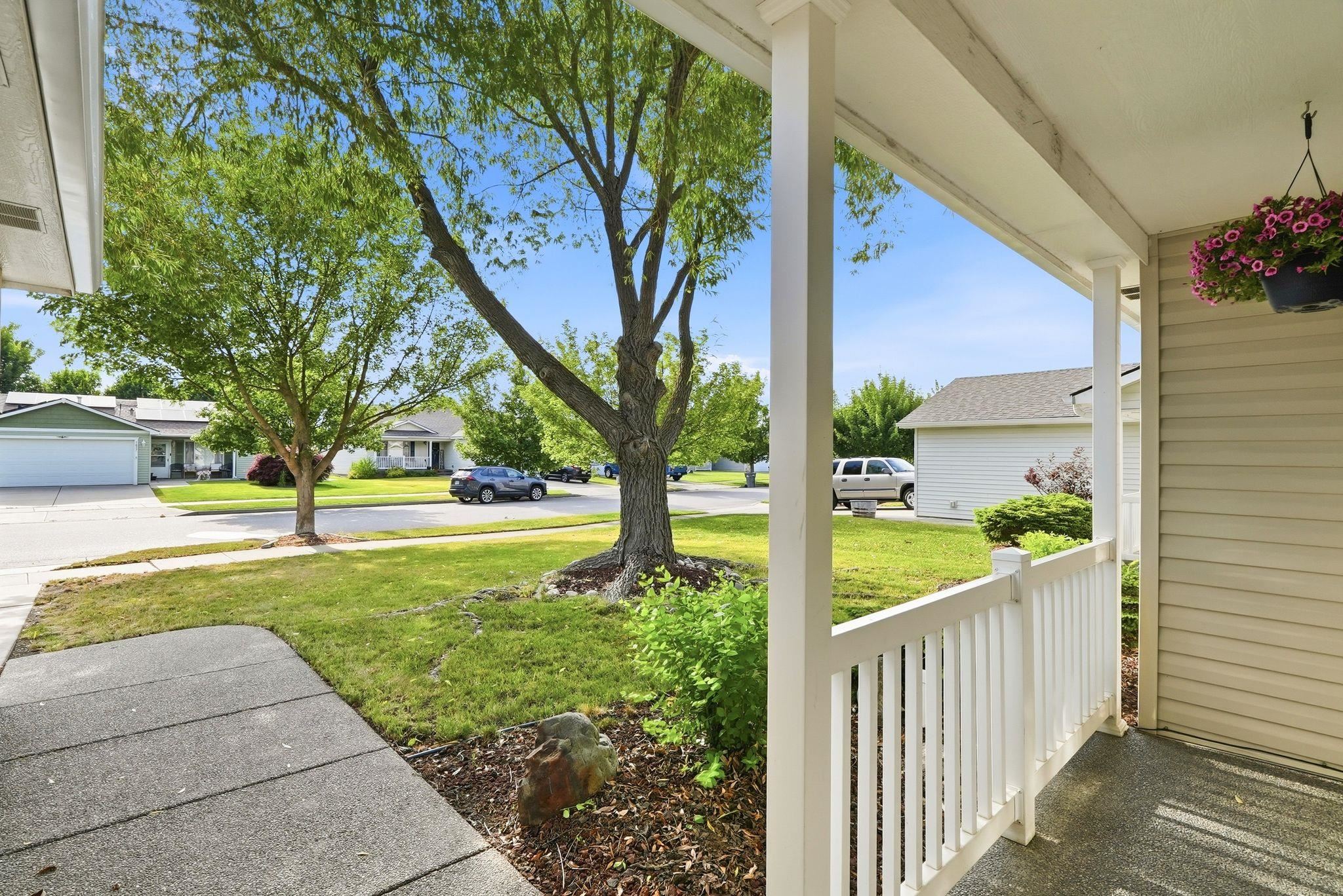 1616 N Aladdin Rd - Photo 4