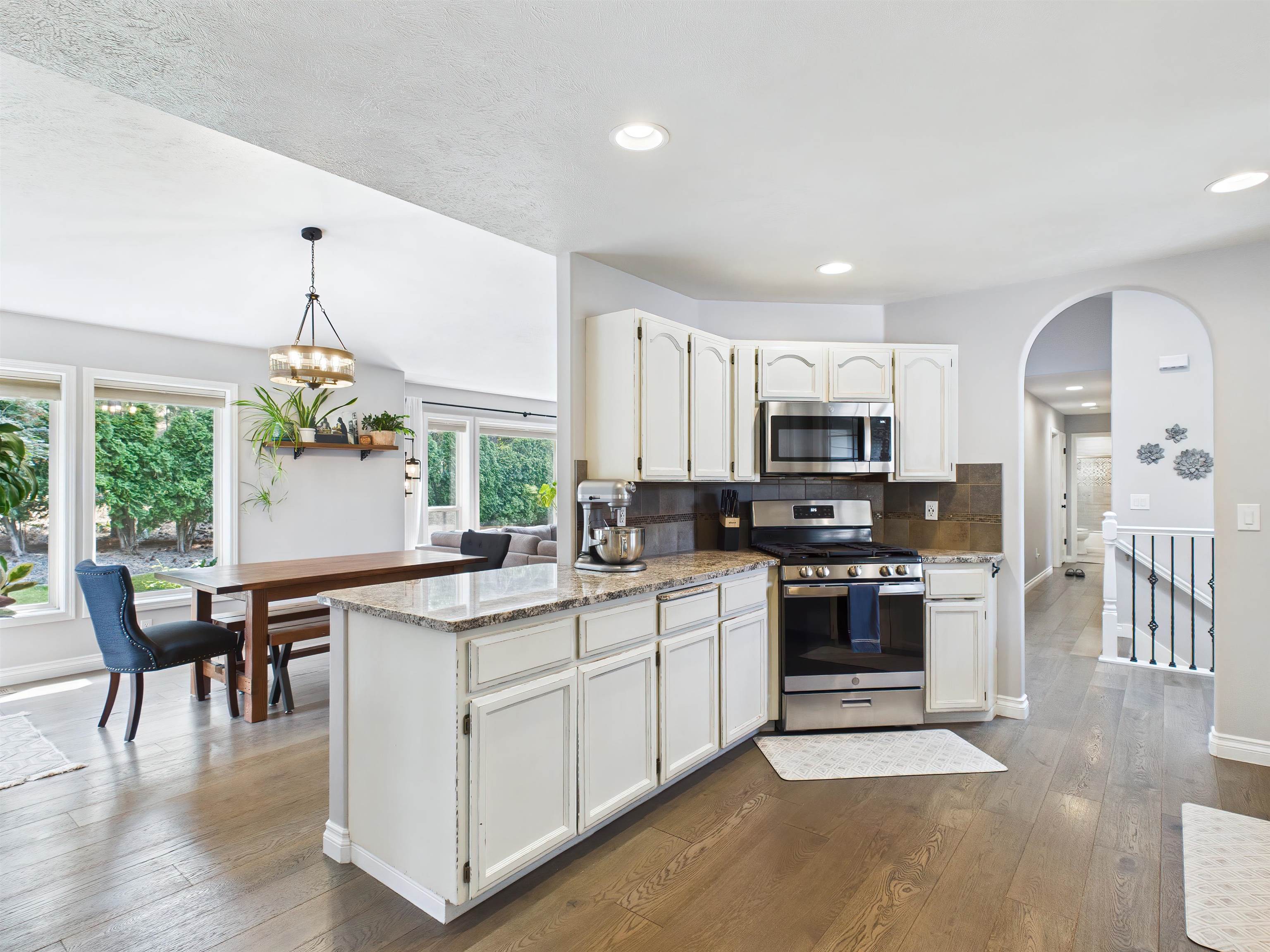 9 W Elcliff Ave - Photo 11