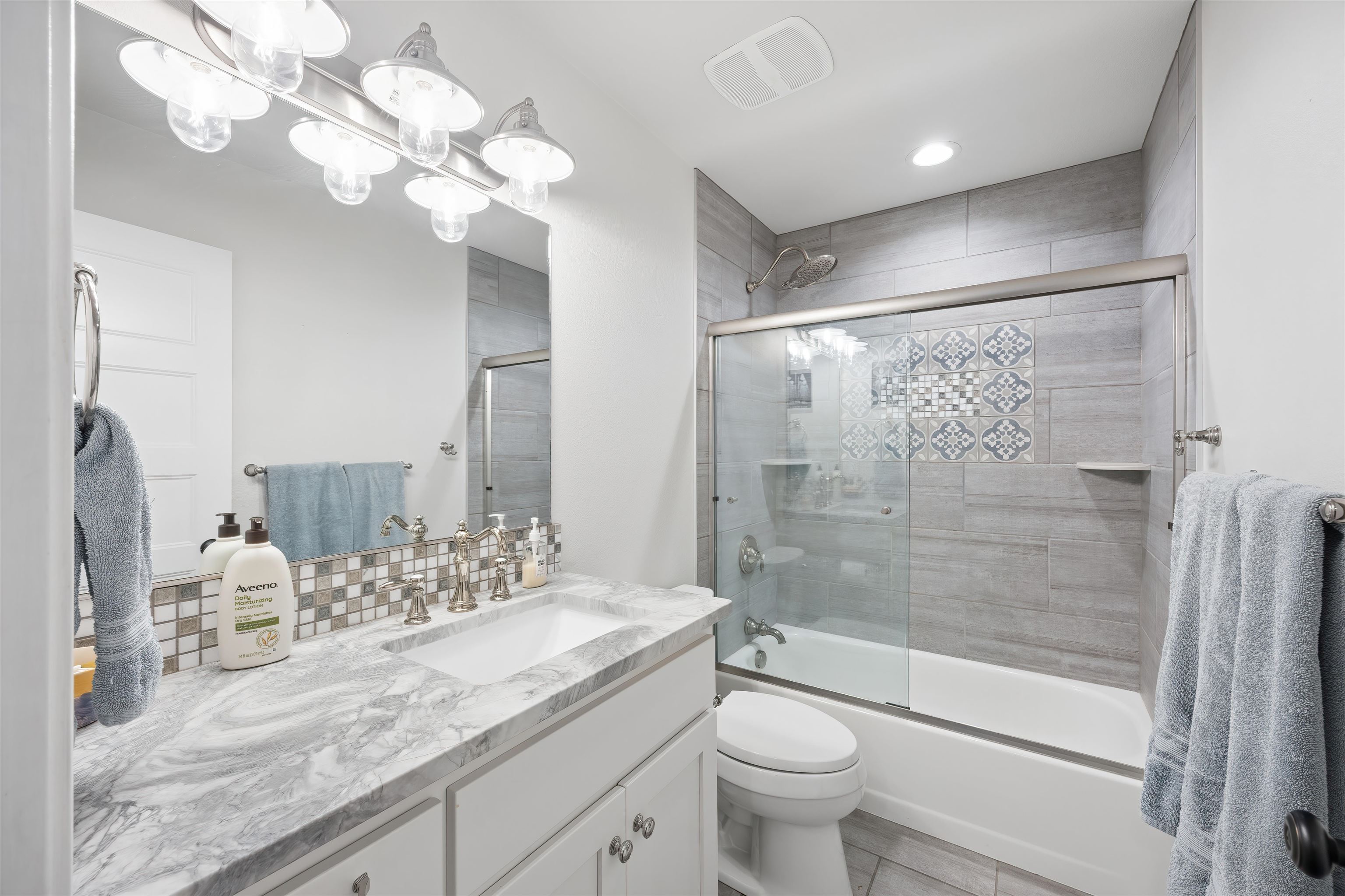 9 W Elcliff Ave - Photo 22
