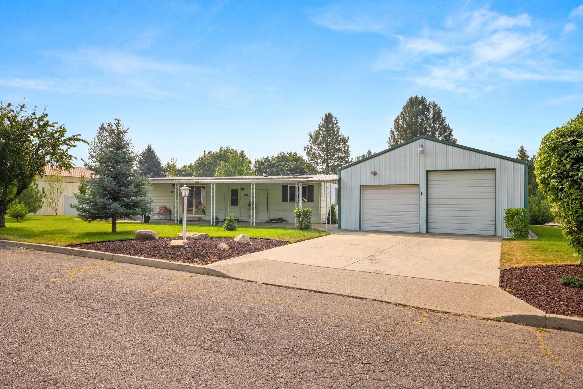3408 E Hastings Ave - Photo 2