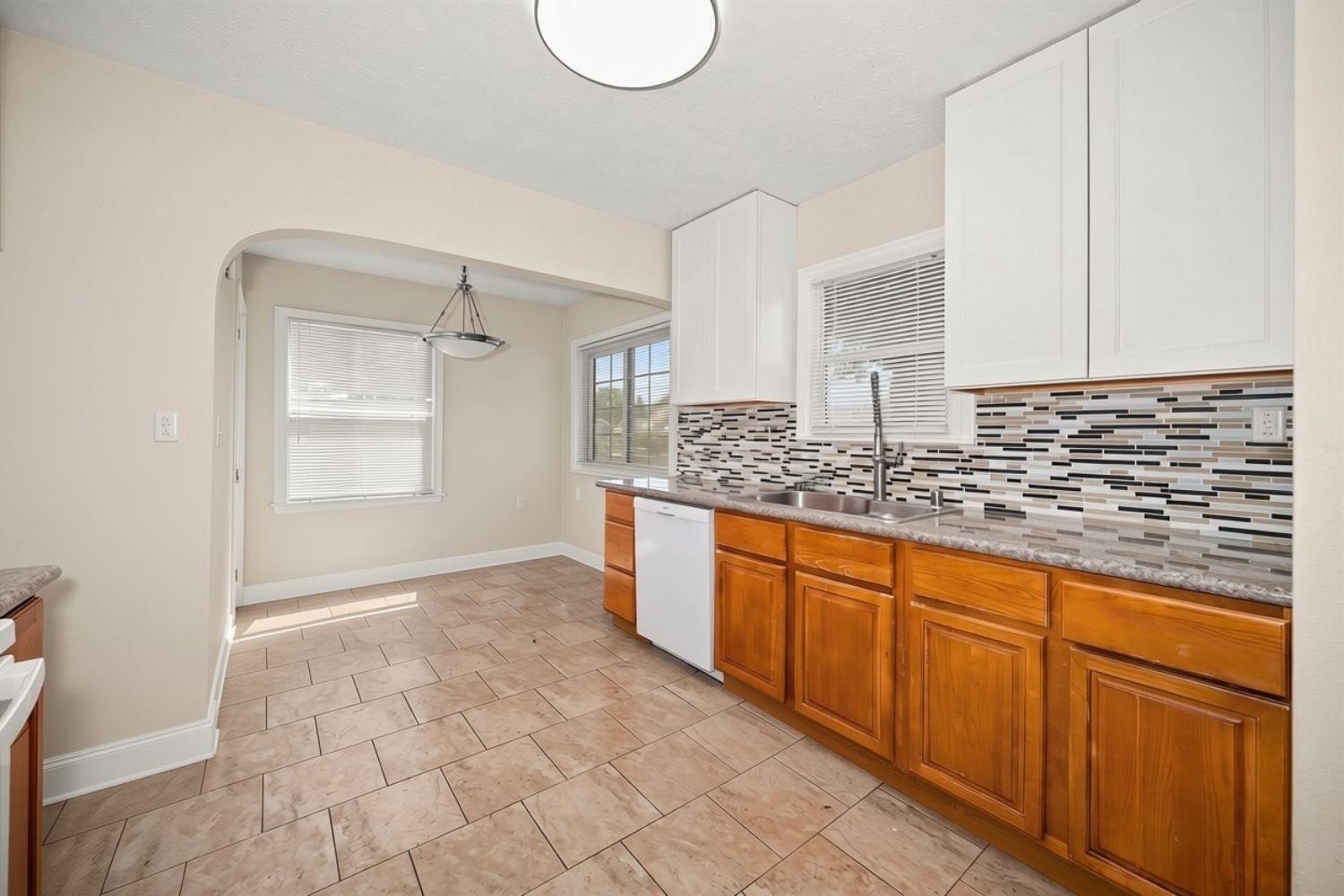 2725 E Nora Ave - Photo 8