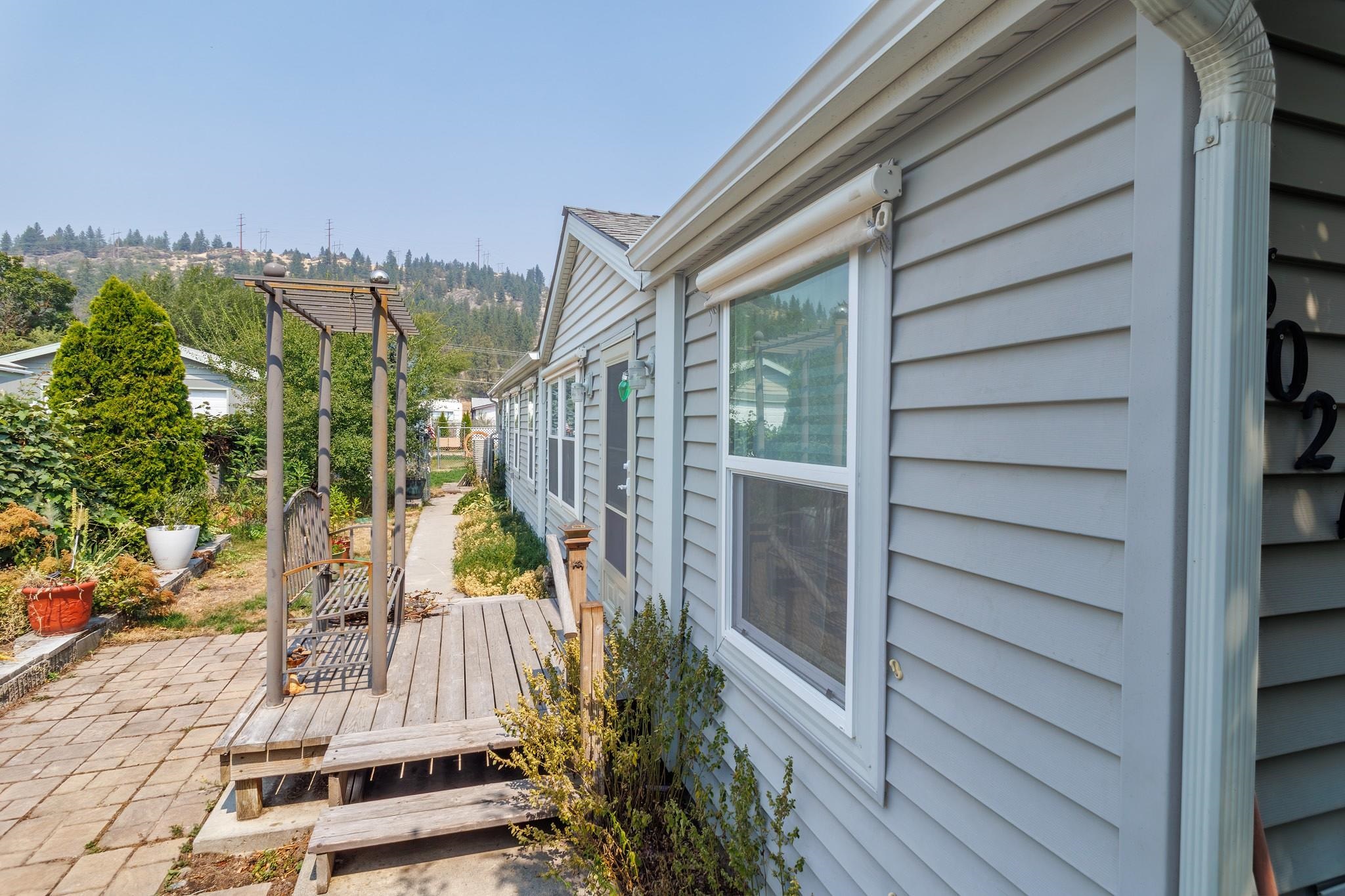 5021 E Fairview Ave - Photo 2