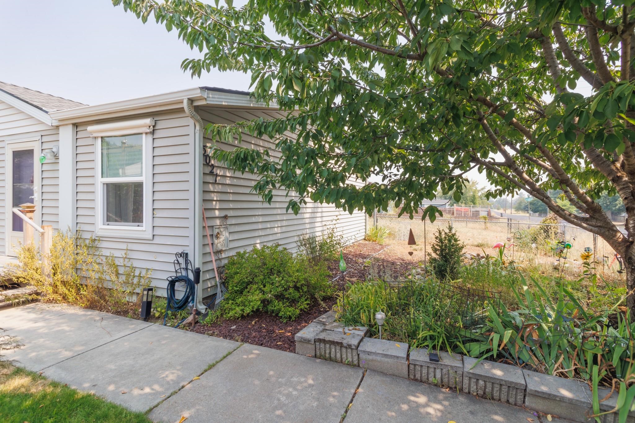 5021 E Fairview Ave - Photo 28