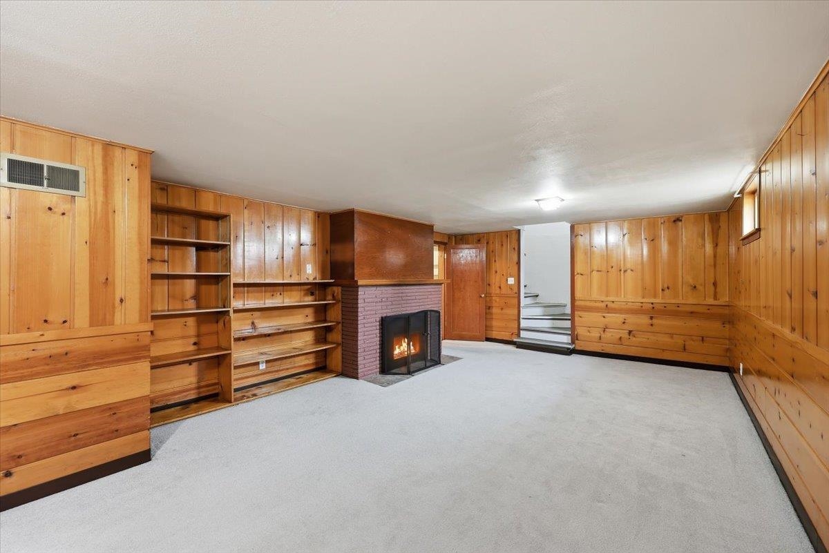 201 W Franklin Ct - Photo 22
