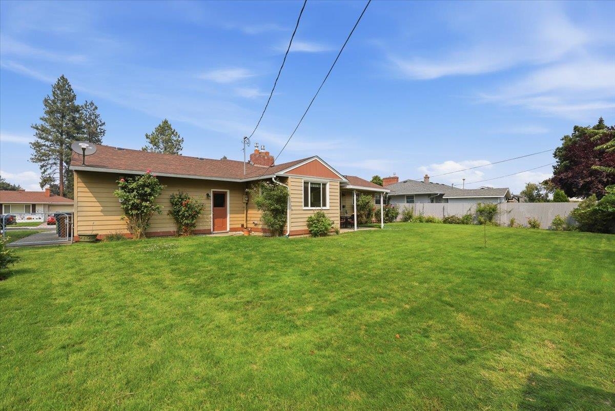 201 W Franklin Ct - Photo 31