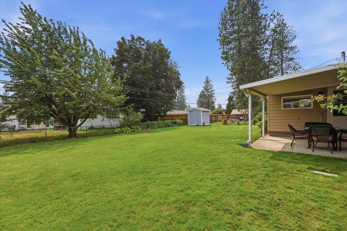 201 W Franklin Ct - Photo 33