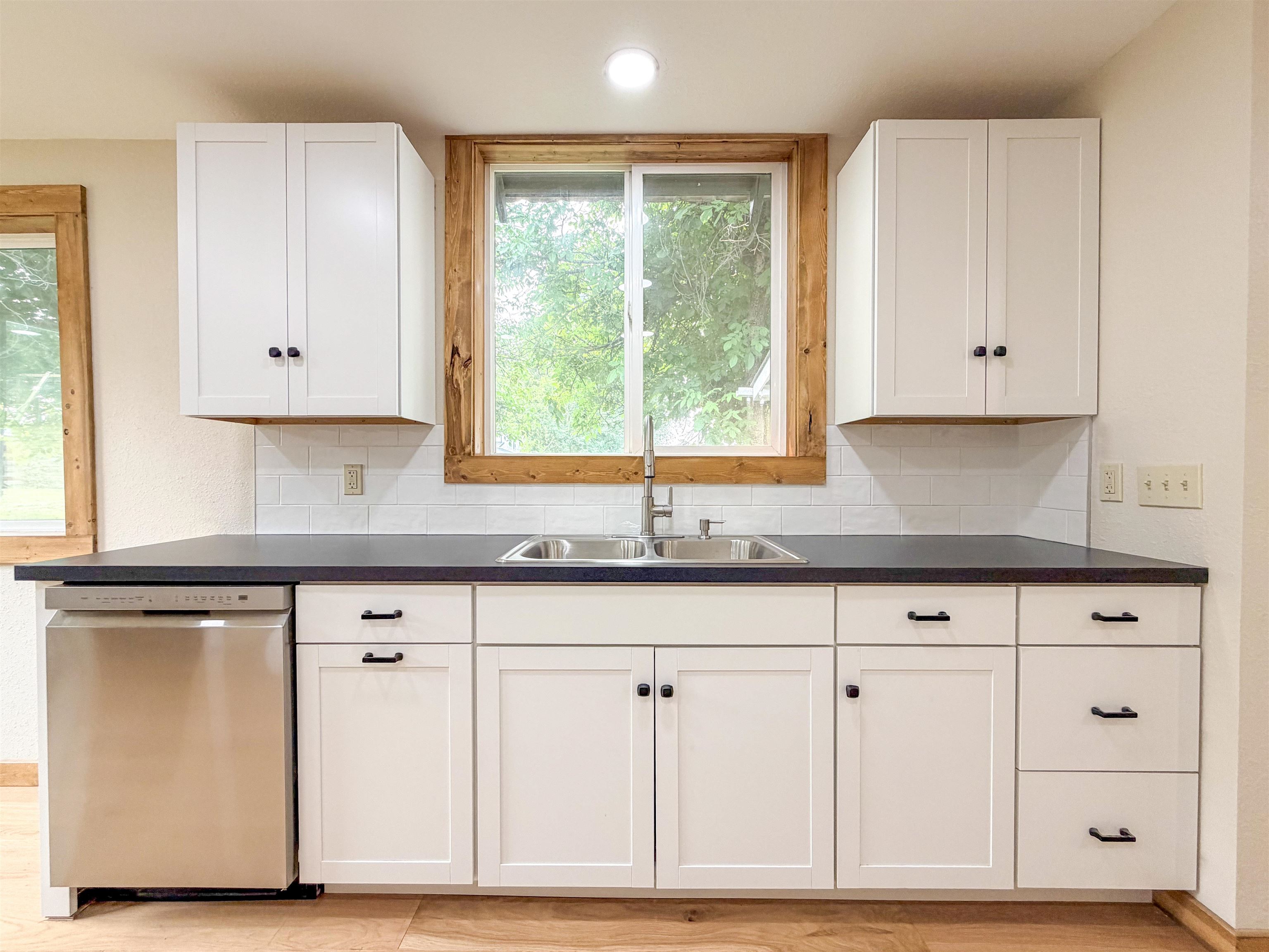 670 N Washington St - Photo 8