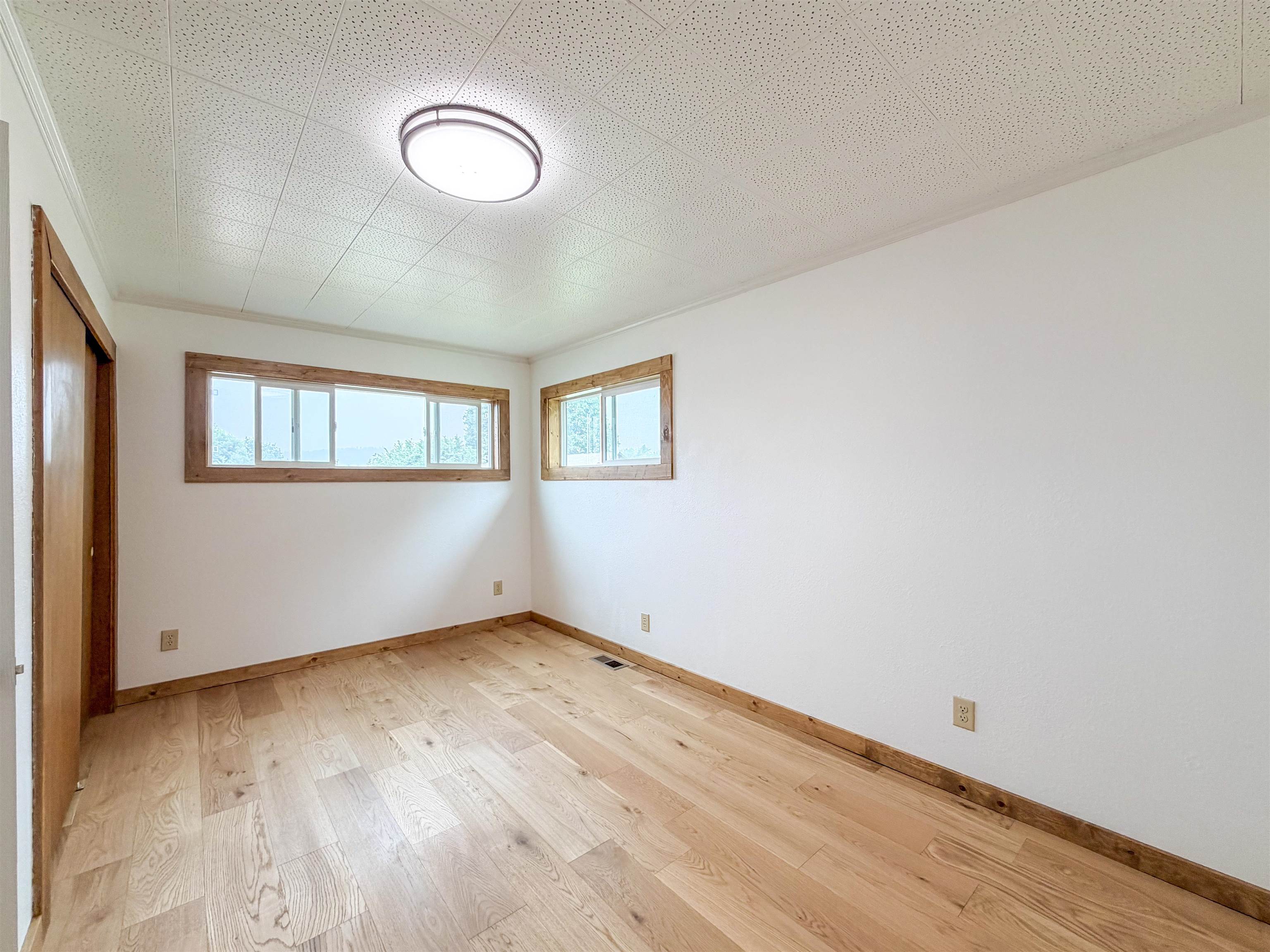 670 N Washington St - Photo 15