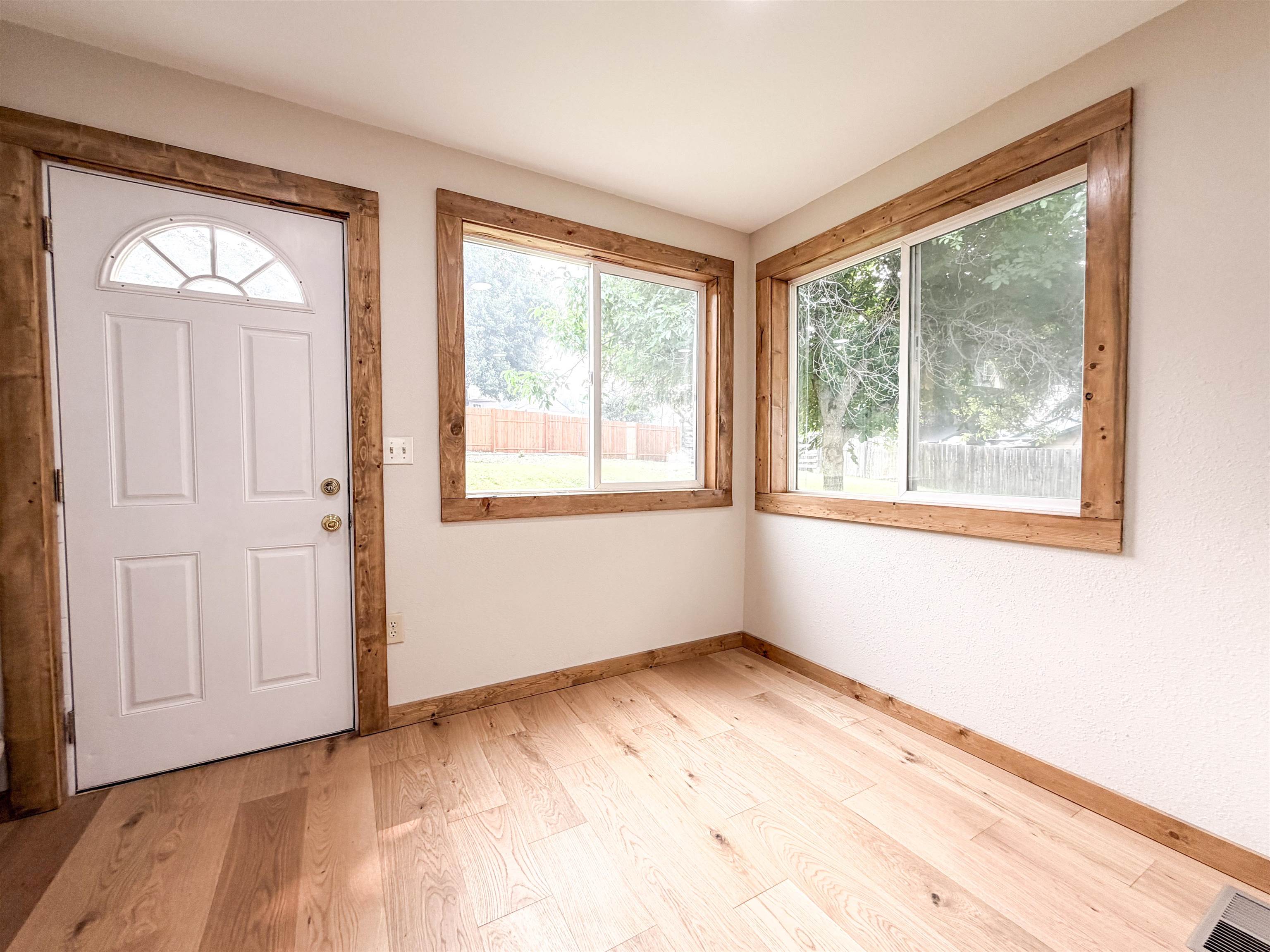 670 N Washington St - Photo 26