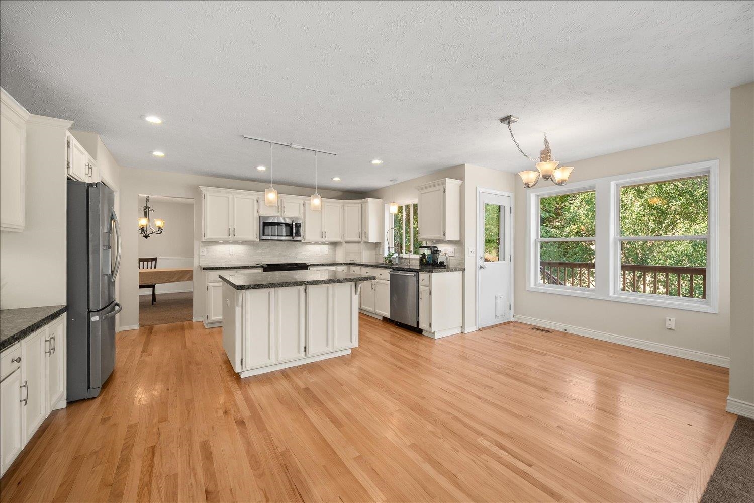 4006 S Sunderland Dr - Photo 5