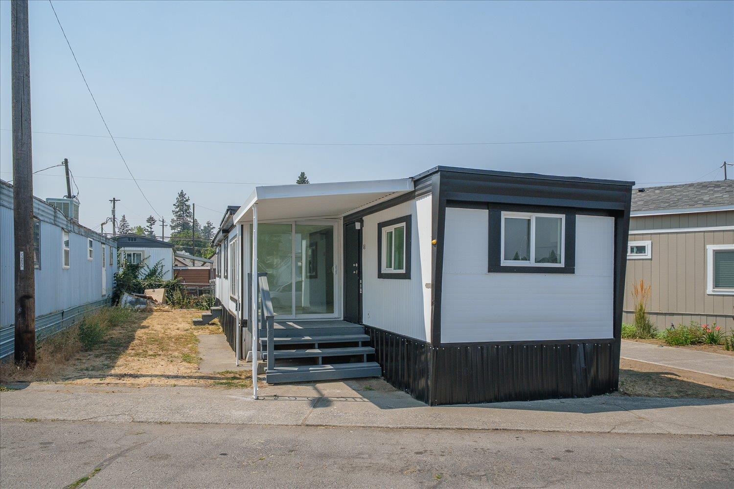 205 S PARK Dr - Photo 2