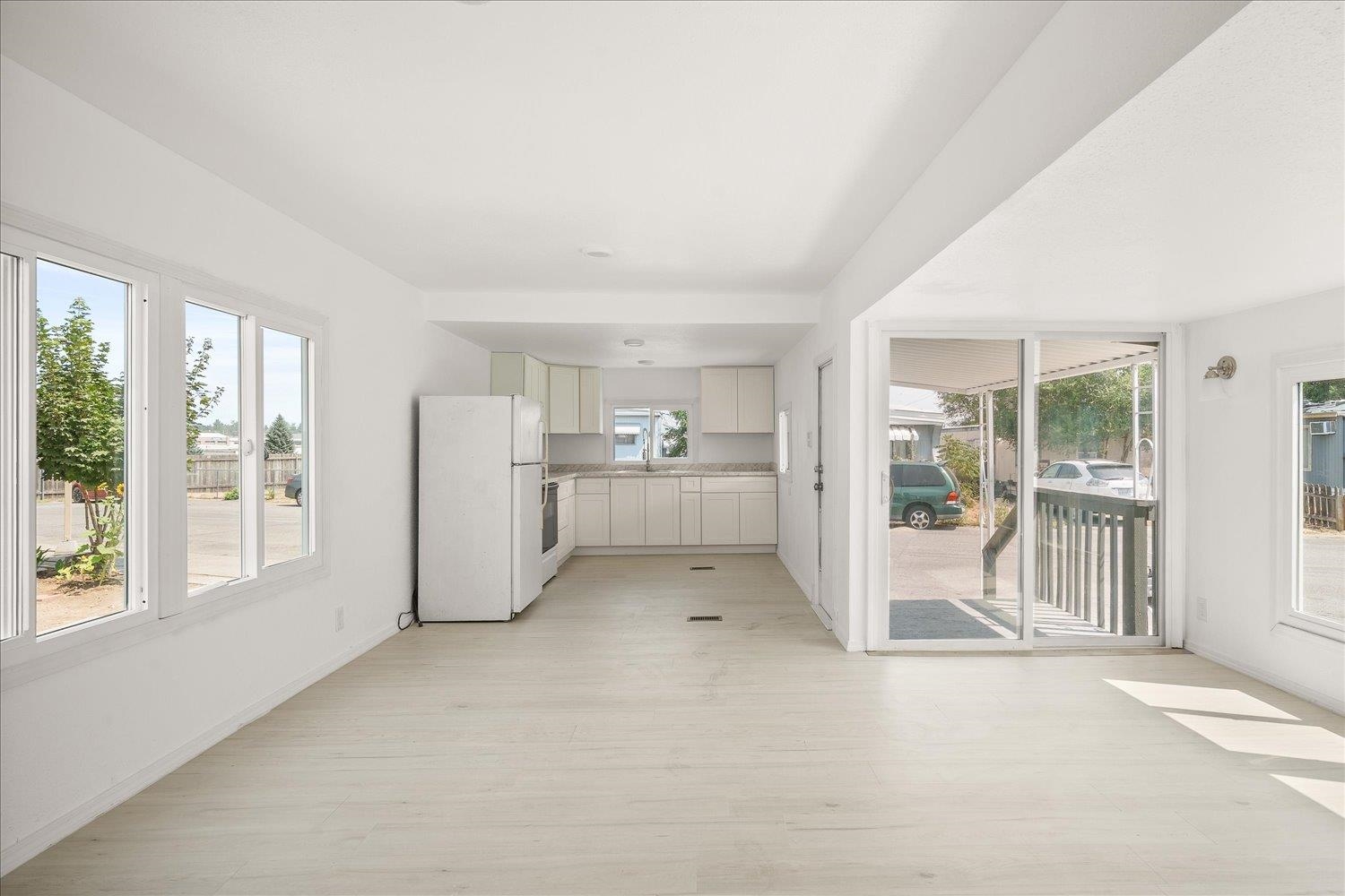 205 S PARK Dr - Photo 5