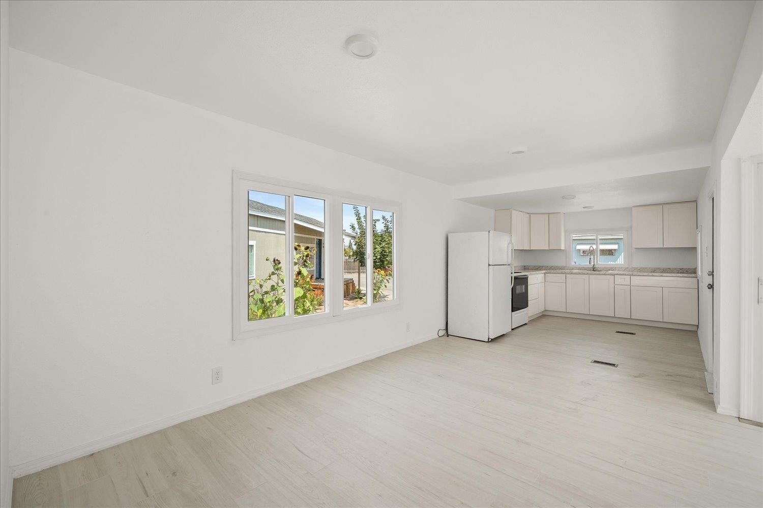 205 S PARK Dr - Photo 6