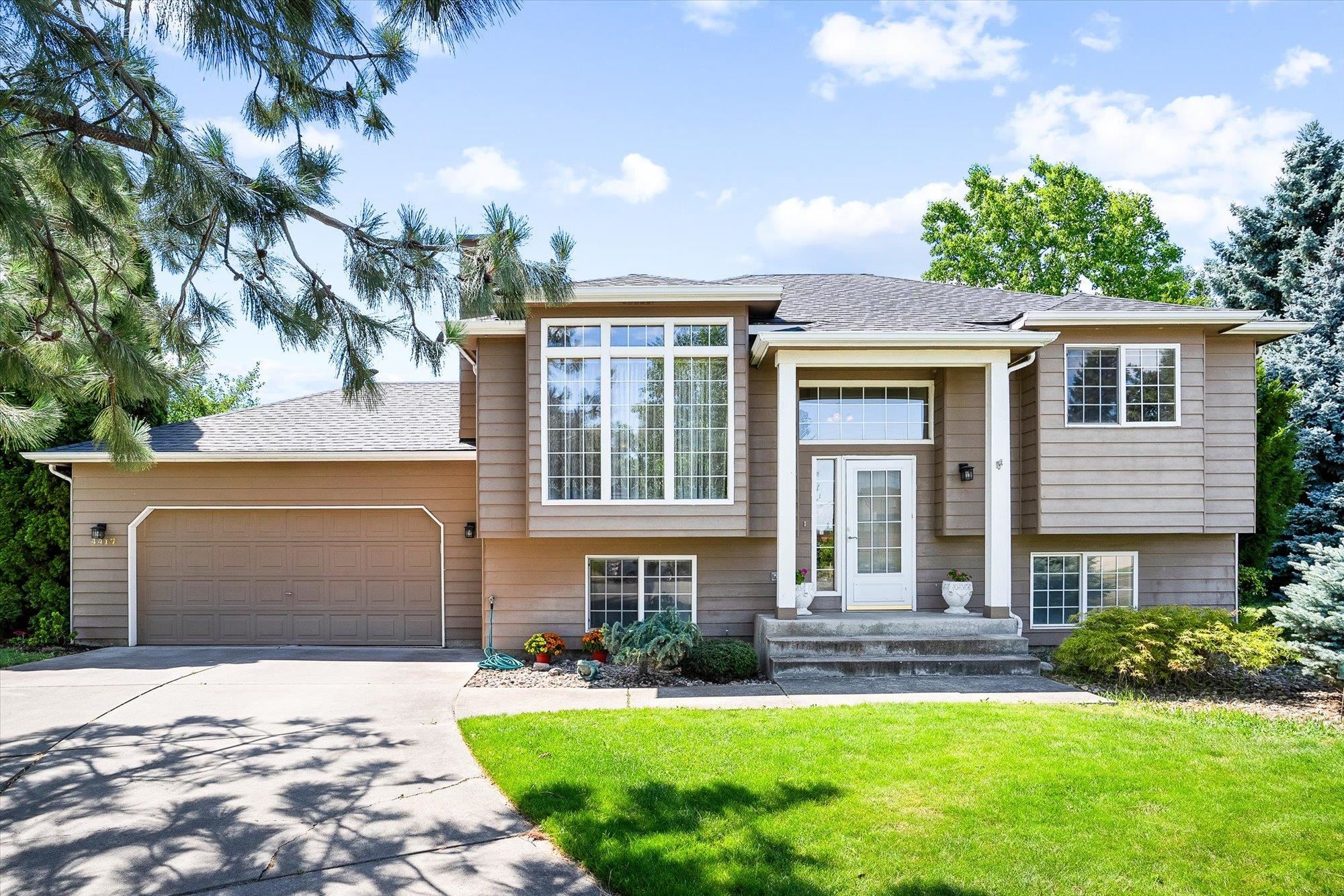 4417 N Morrow Ct - Photo 1