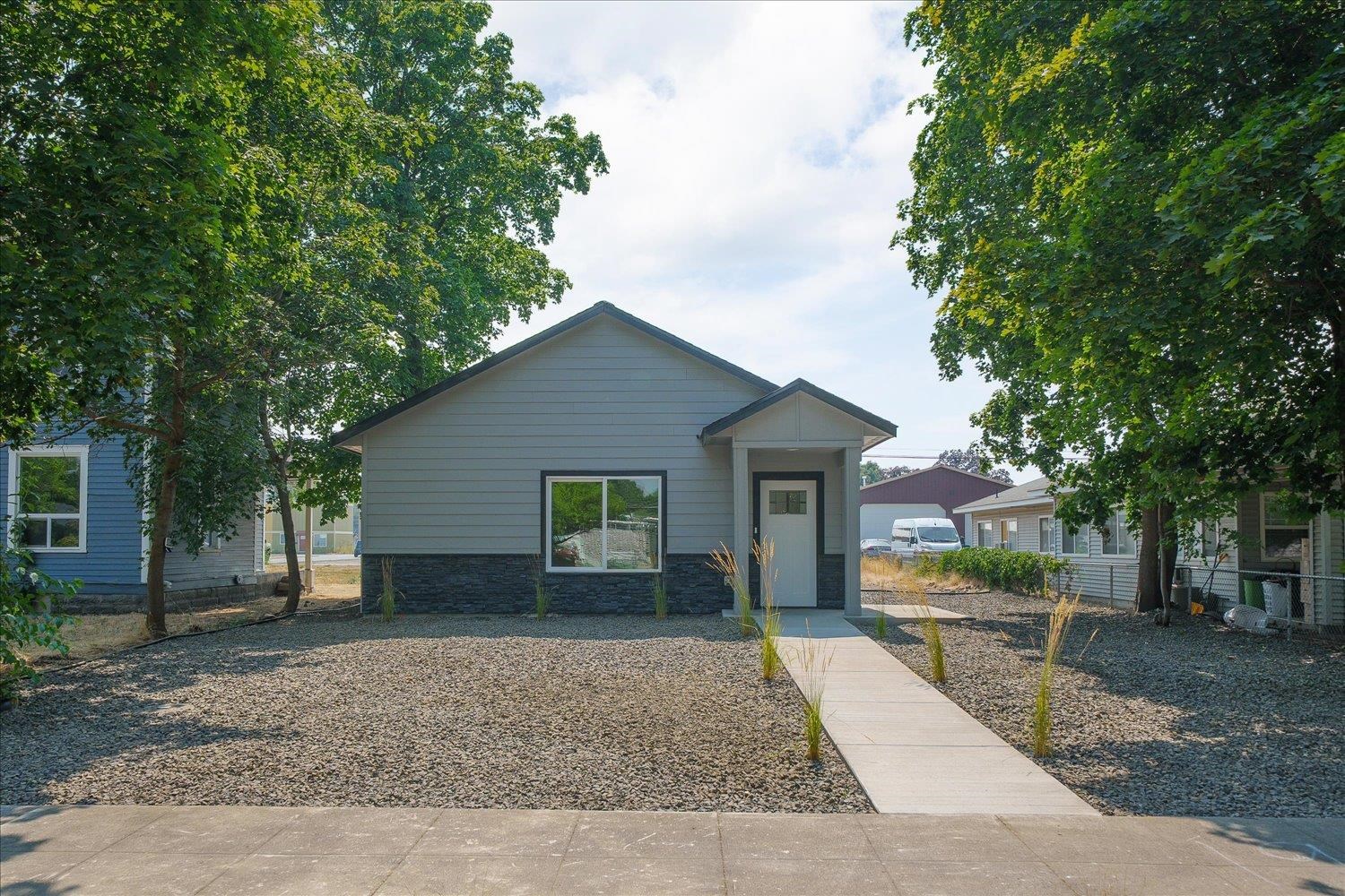 1924 E Sharp Ave - Photo 4