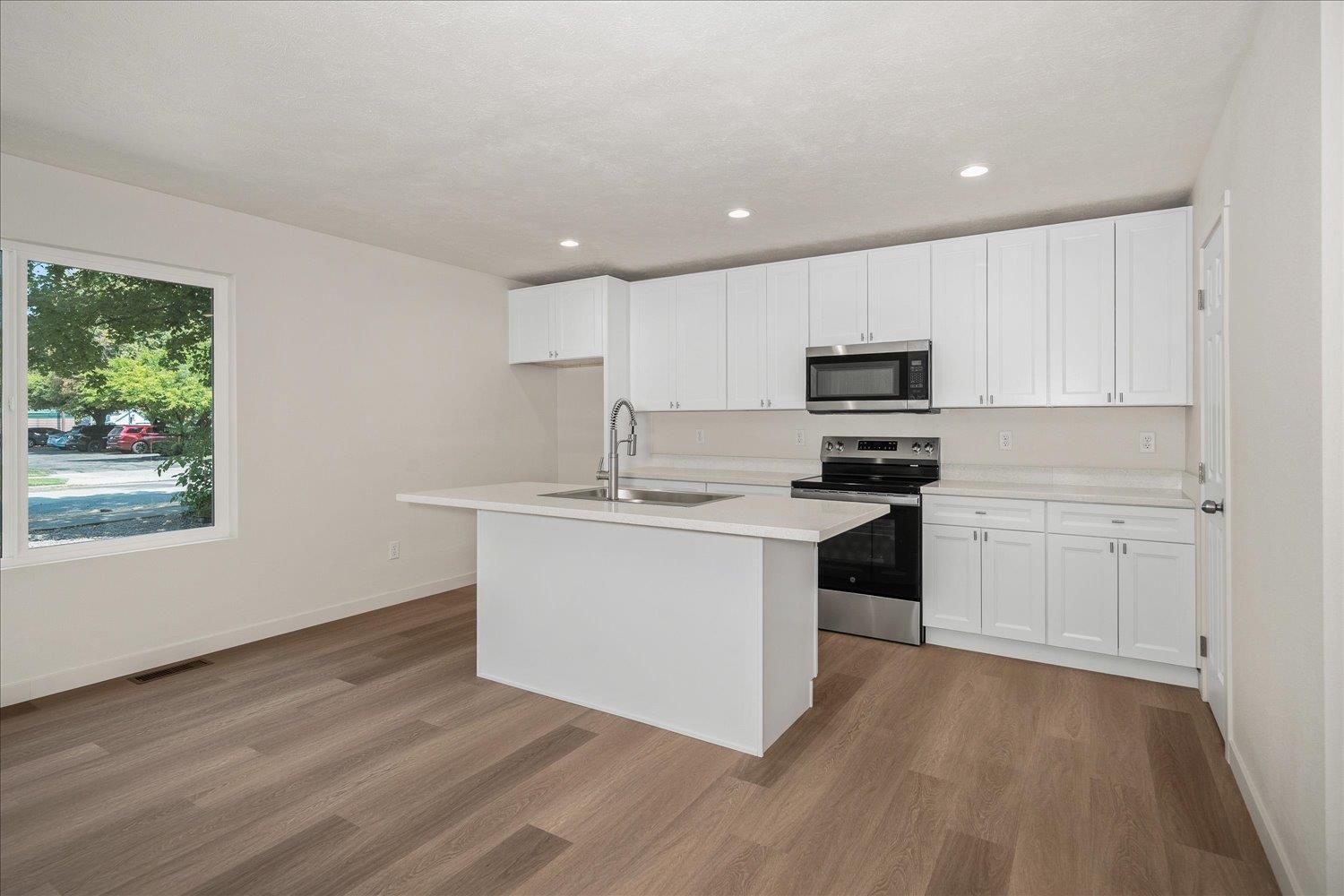1924 E Sharp Ave - Photo 10