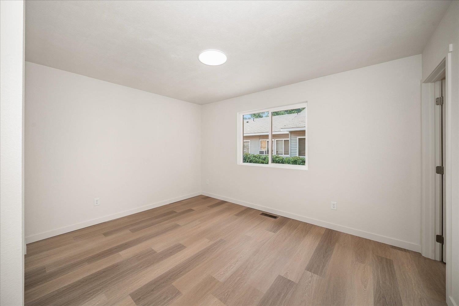 1924 E Sharp Ave - Photo 16