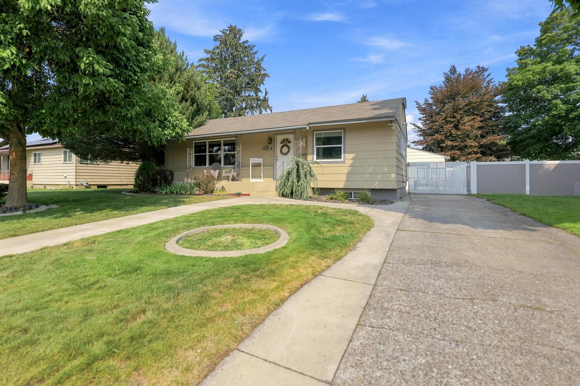 5804 N Audubon St - Photo 2