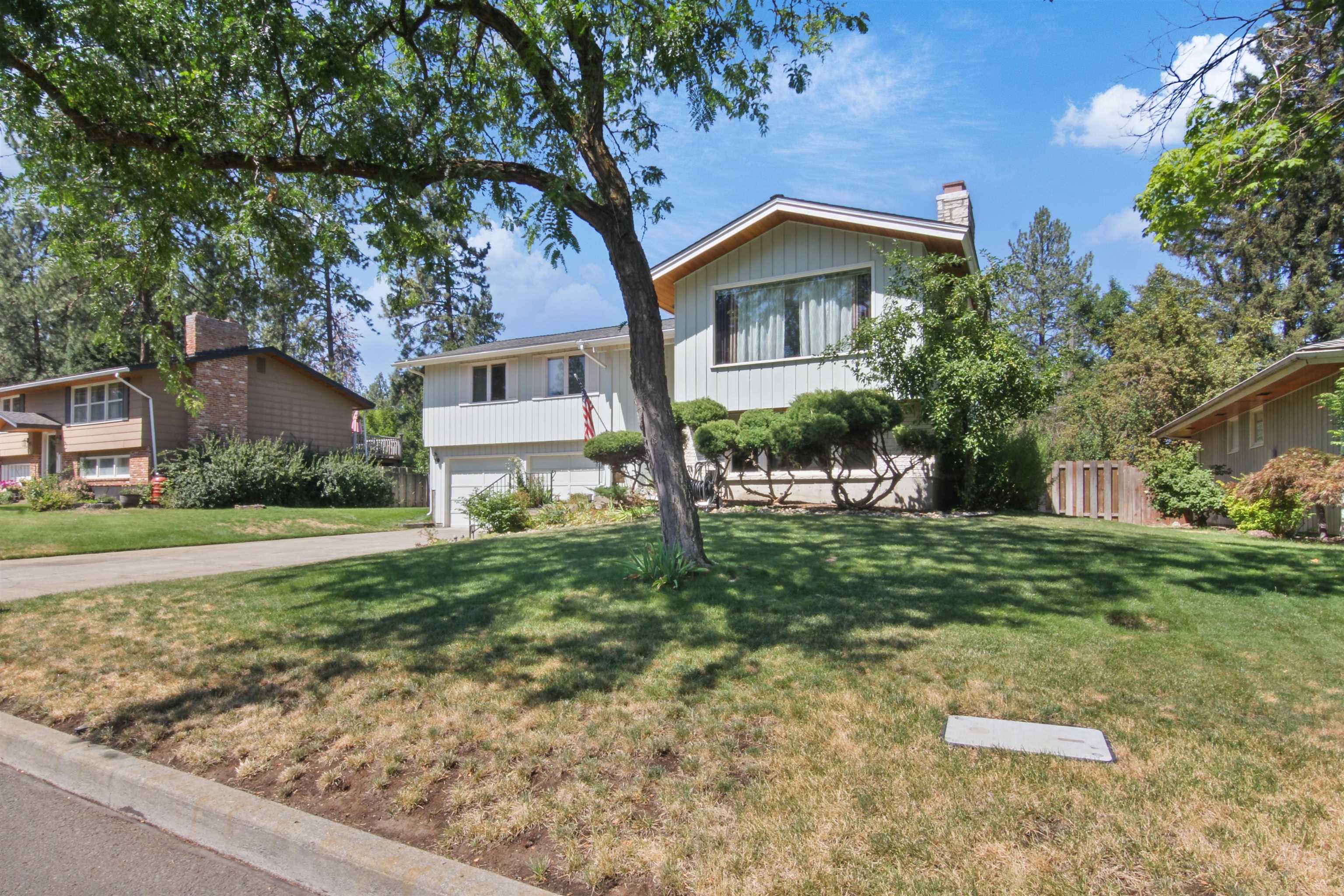 25 E Salmon Ave - Photo 3