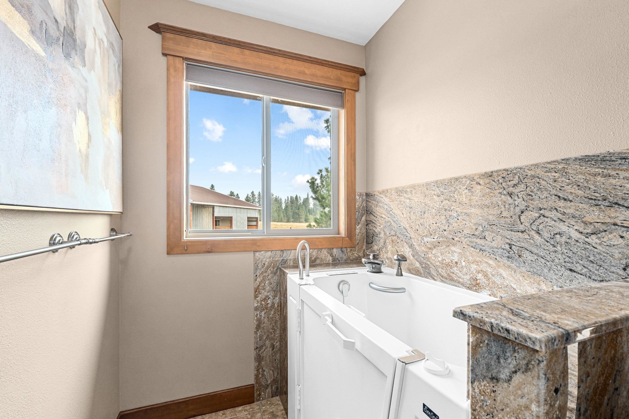 29020 N Hardesty Rd - Photo 18