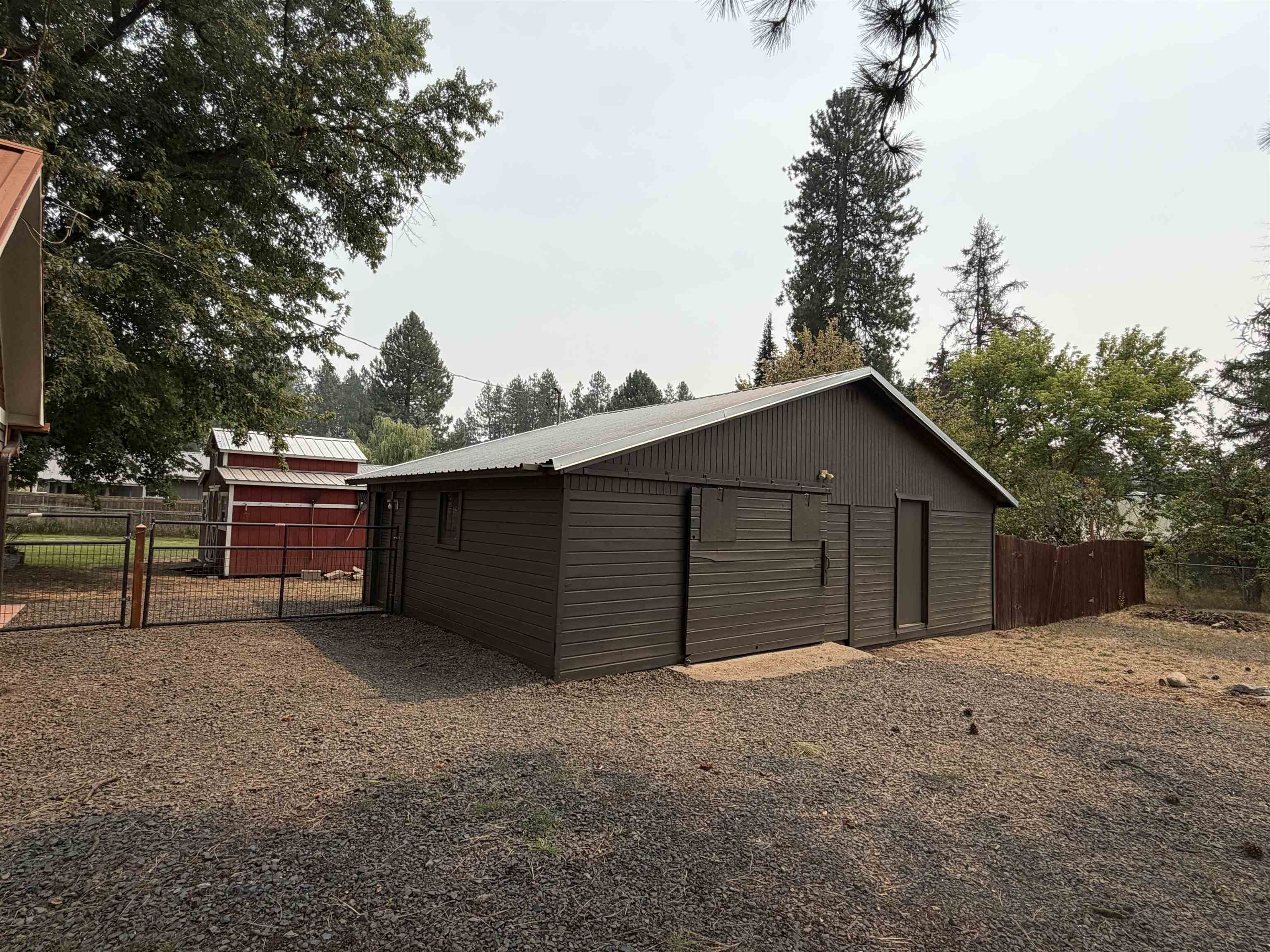 402 6TH Ave - Photo 43