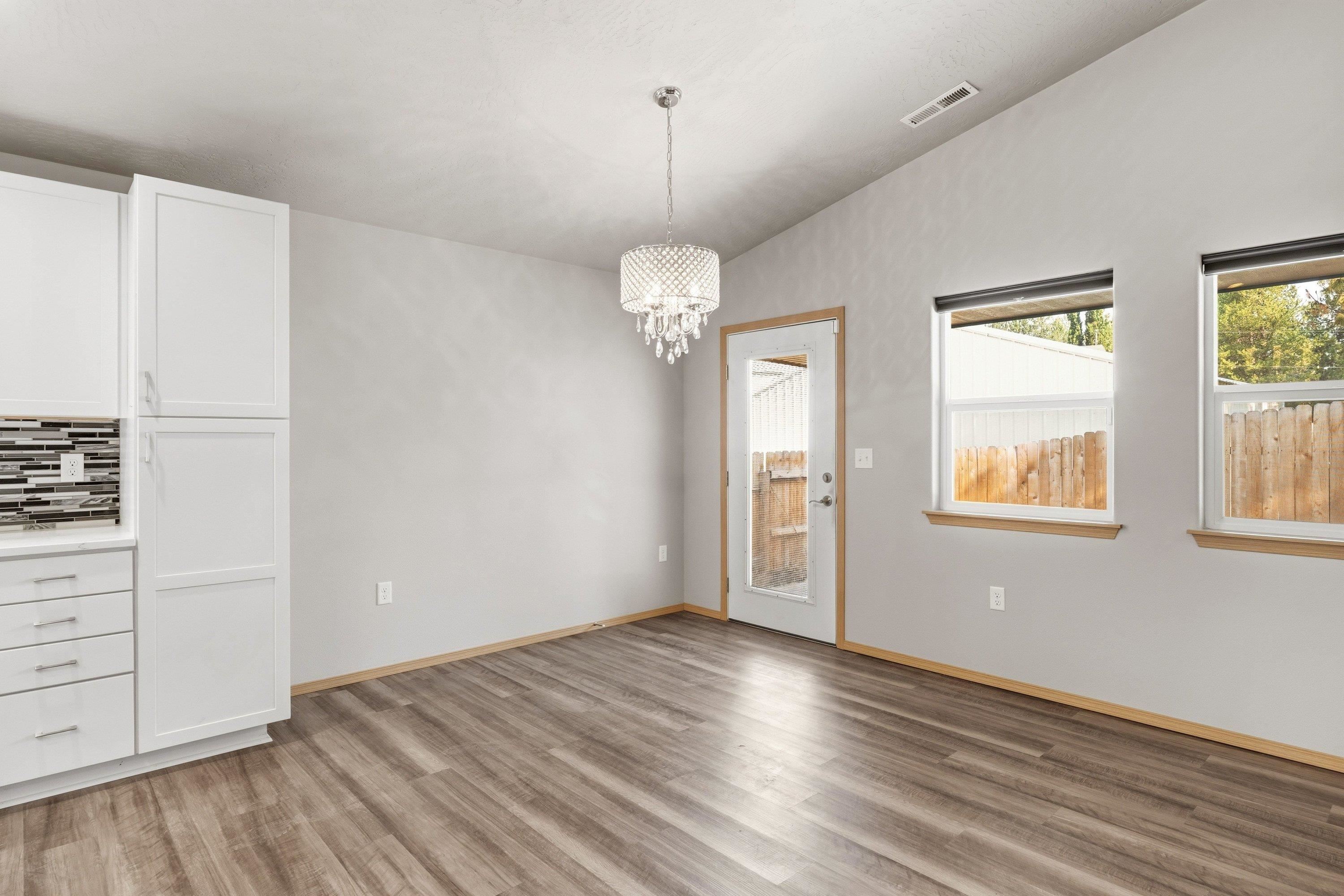 625 E Canterbury Ln - Photo 14