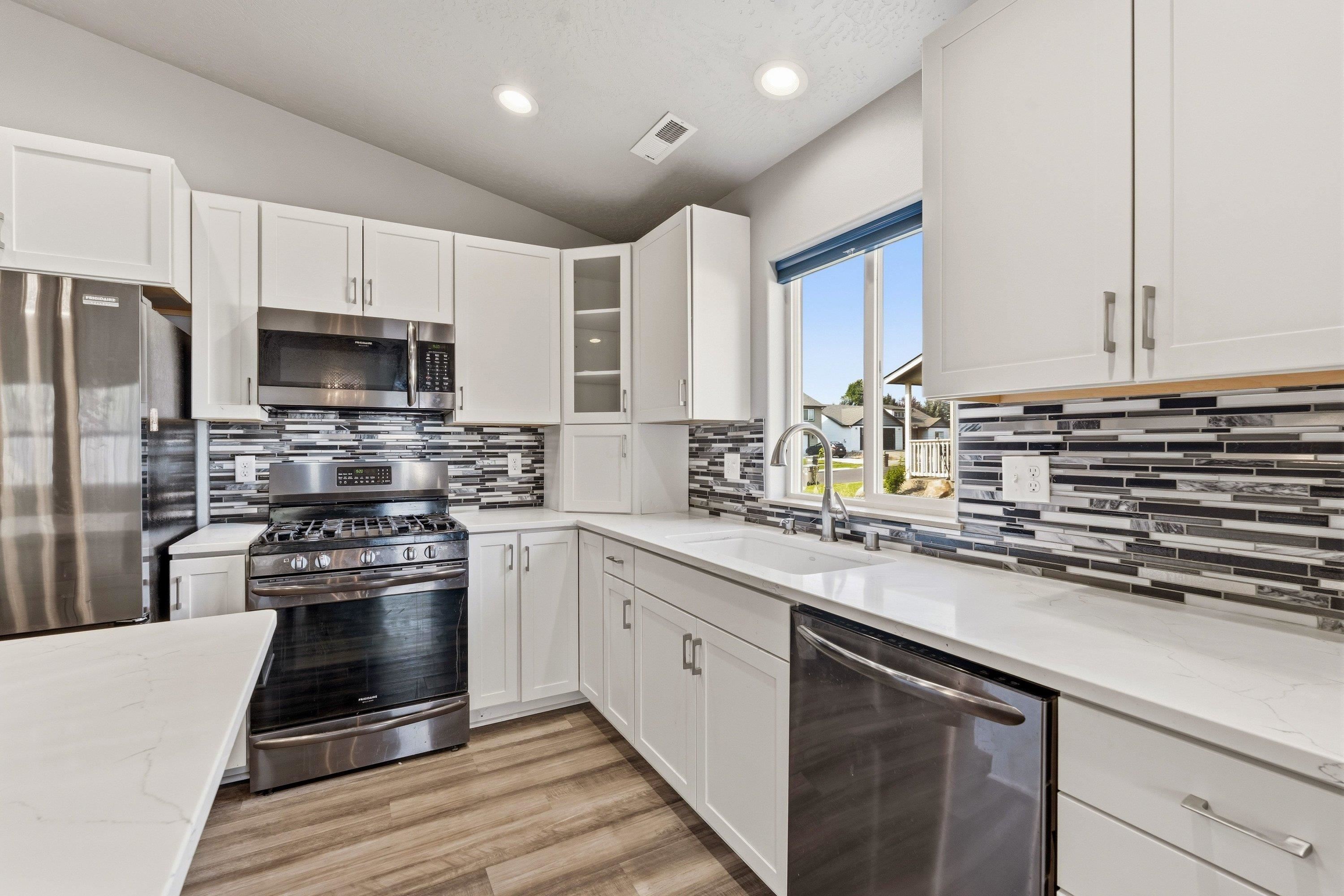 625 E Canterbury Ln - Photo 16