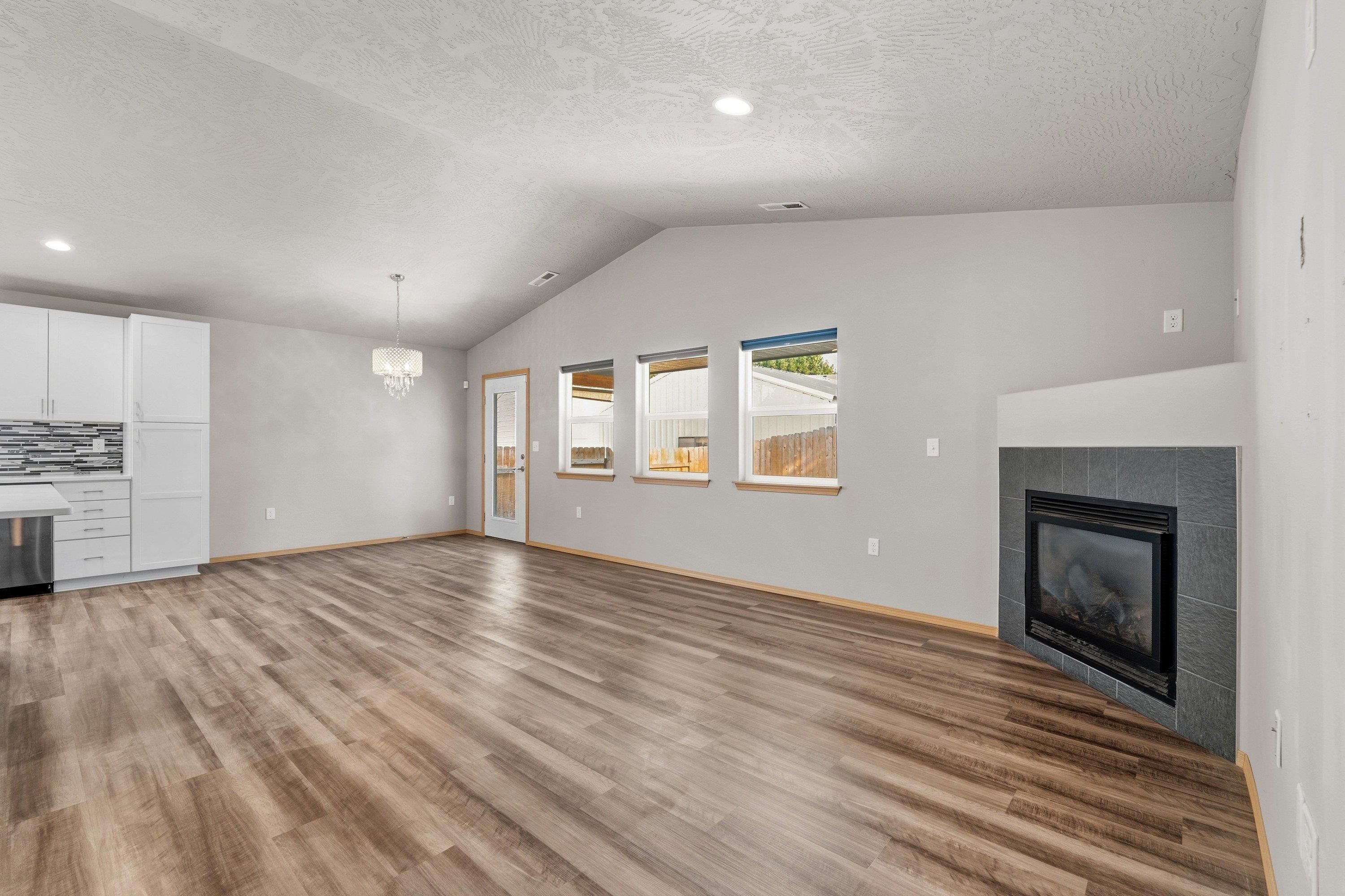 625 E Canterbury Ln - Photo 17