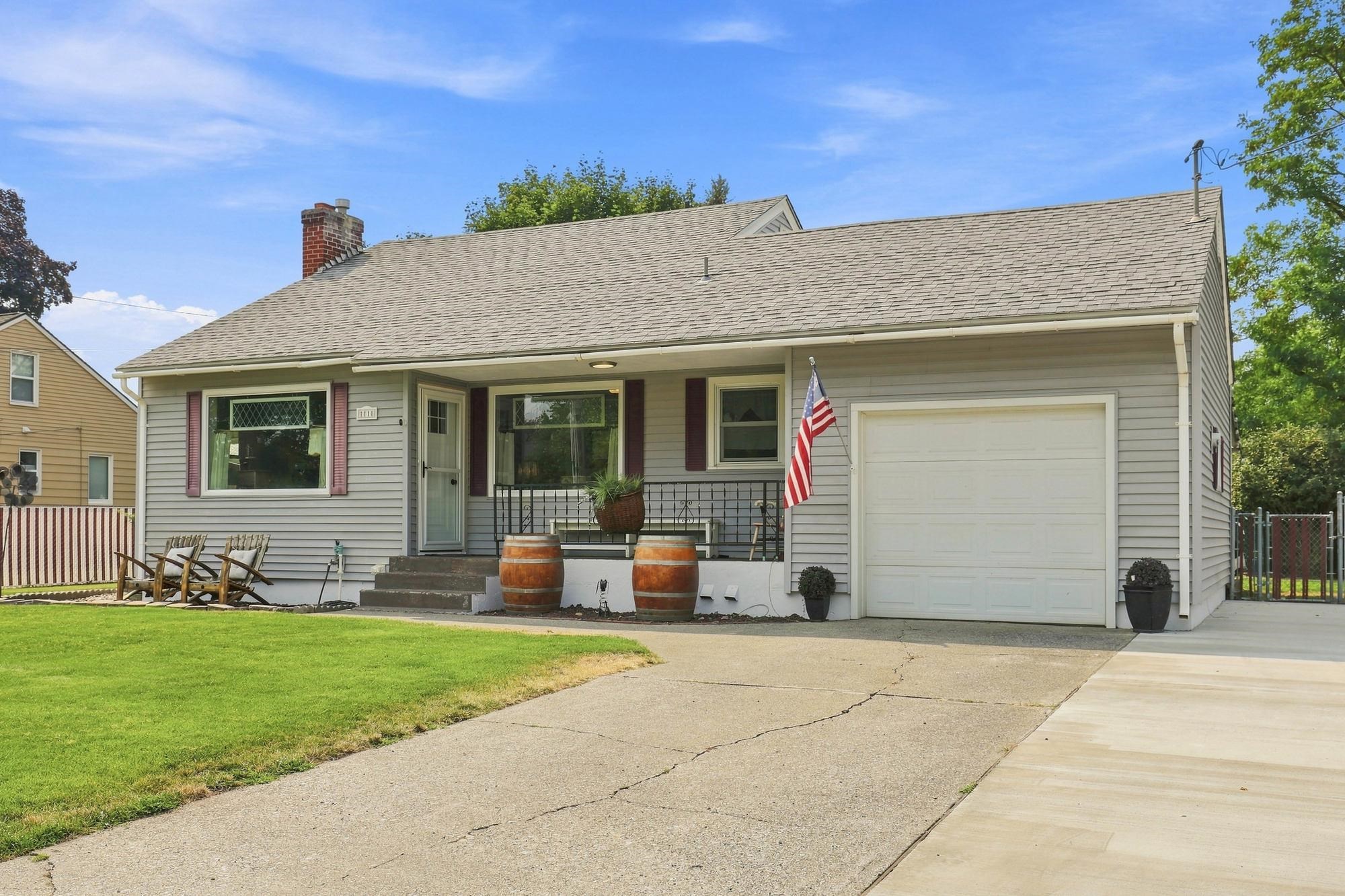 1111 N Locust Rd - Photo 3