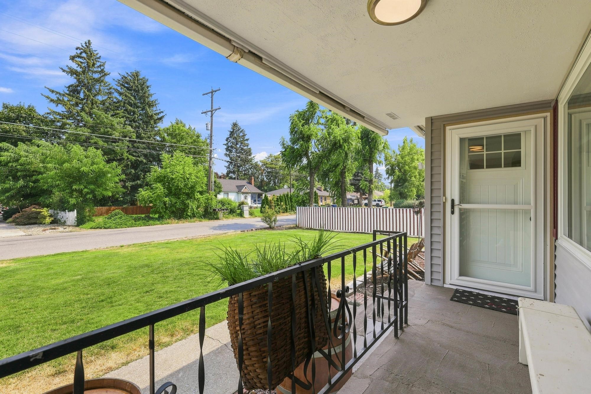1111 N Locust Rd - Photo 4