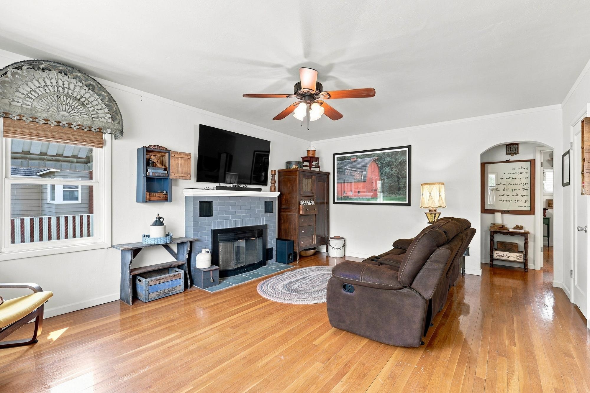 1111 N Locust Rd - Photo 5