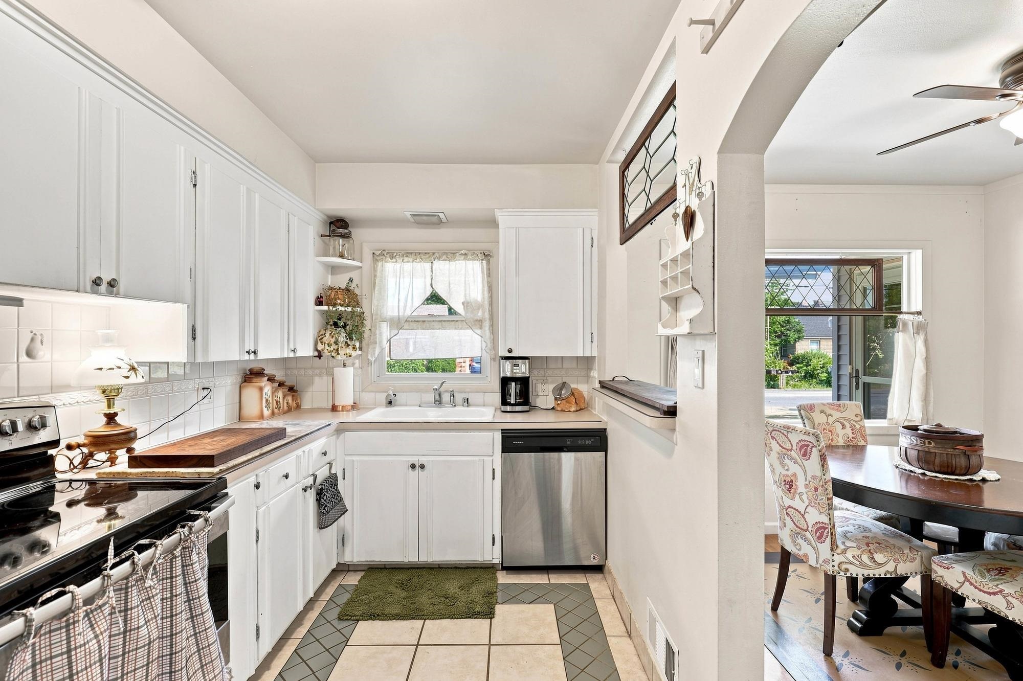 1111 N Locust Rd - Photo 11
