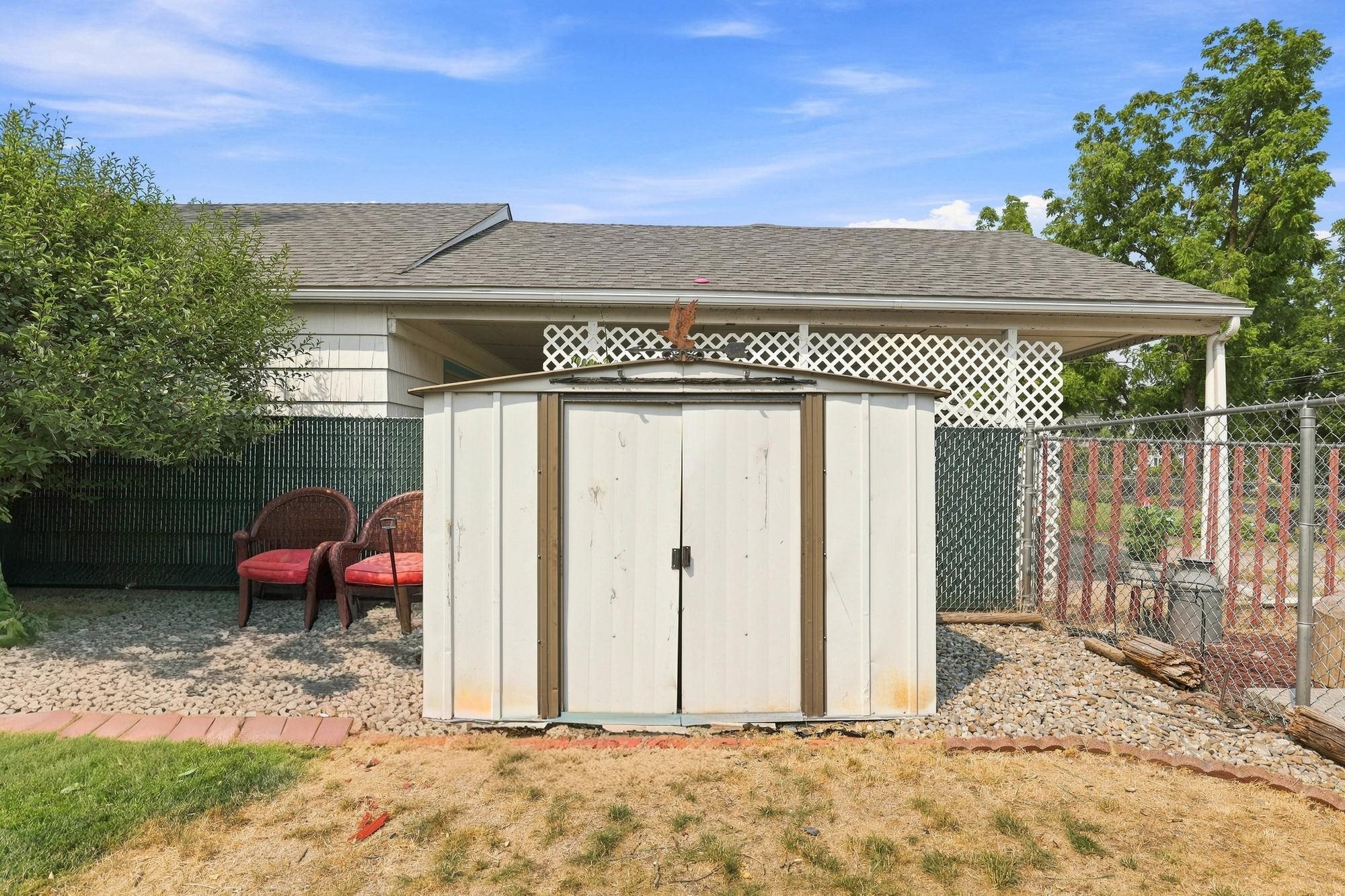 1111 N Locust Rd - Photo 30