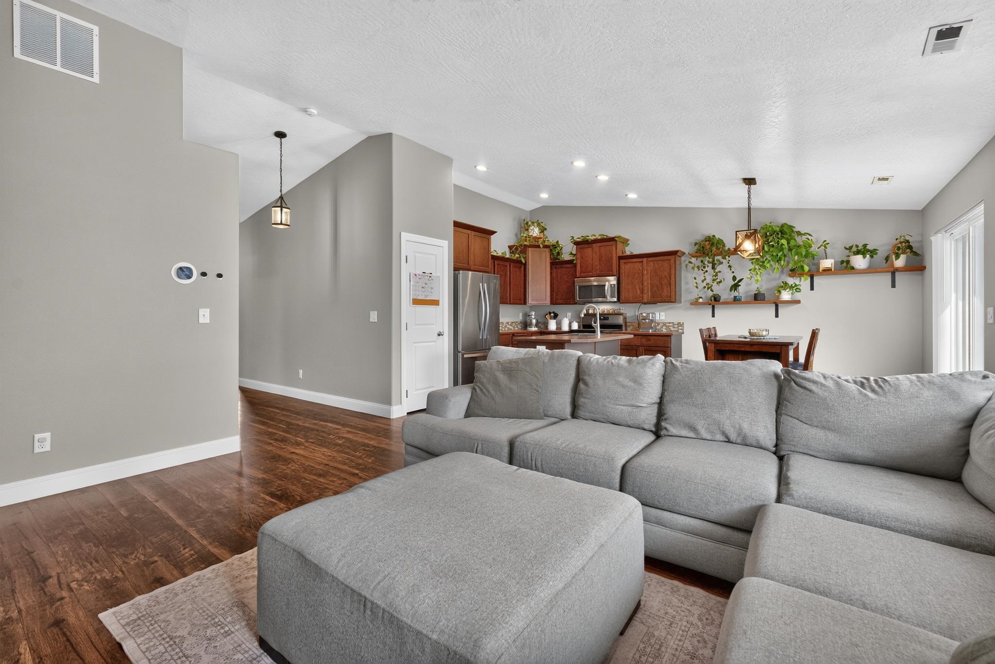 235 S Lawson St - Photo 5
