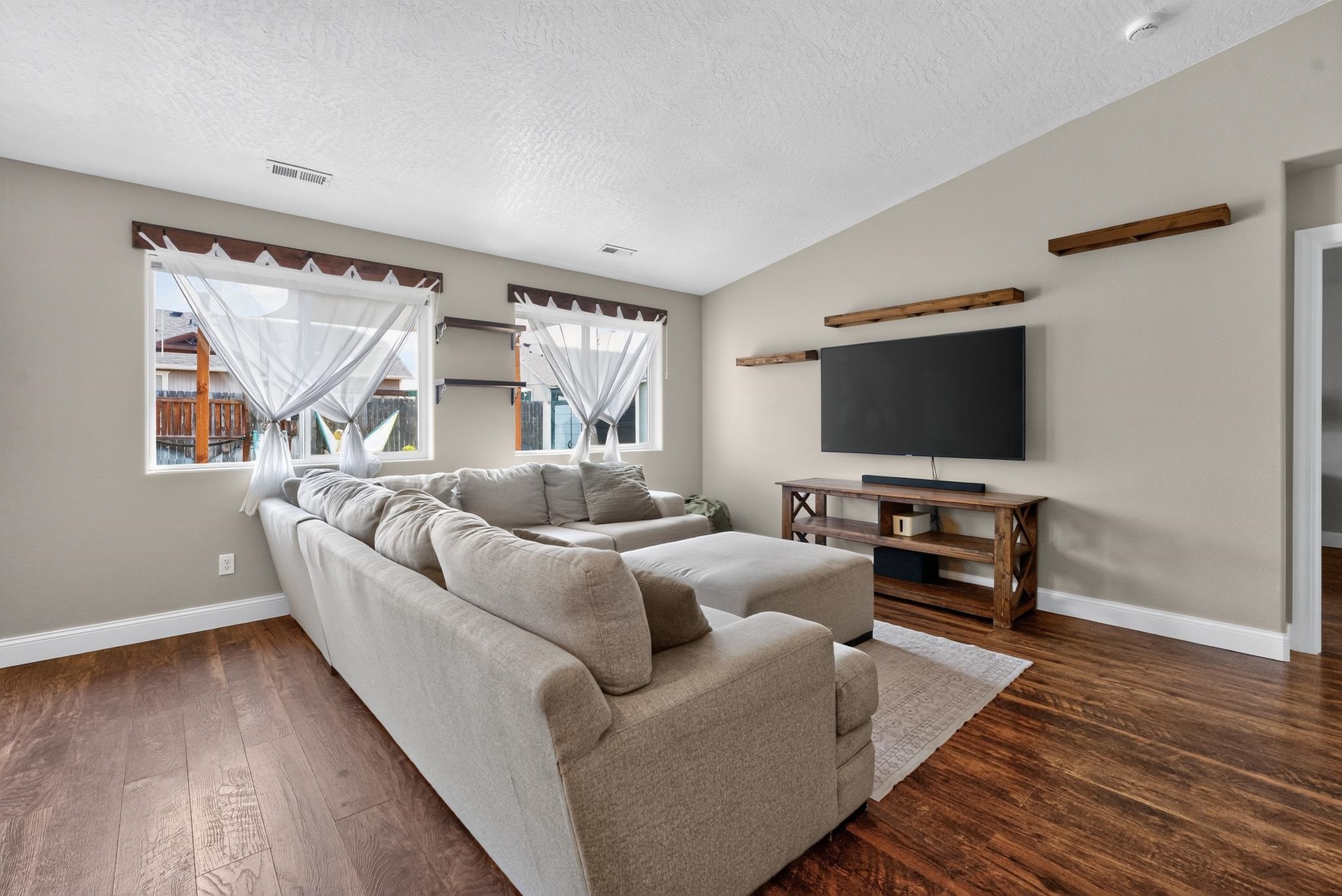 235 S Lawson St - Photo 6