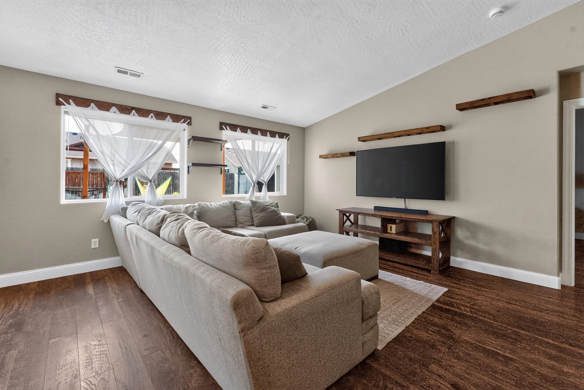 235 S Lawson St - Photo 8
