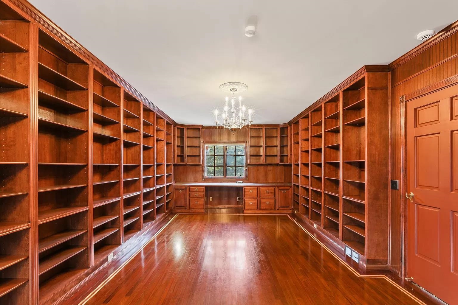 2024 E Southeast Blvd - Photo 13