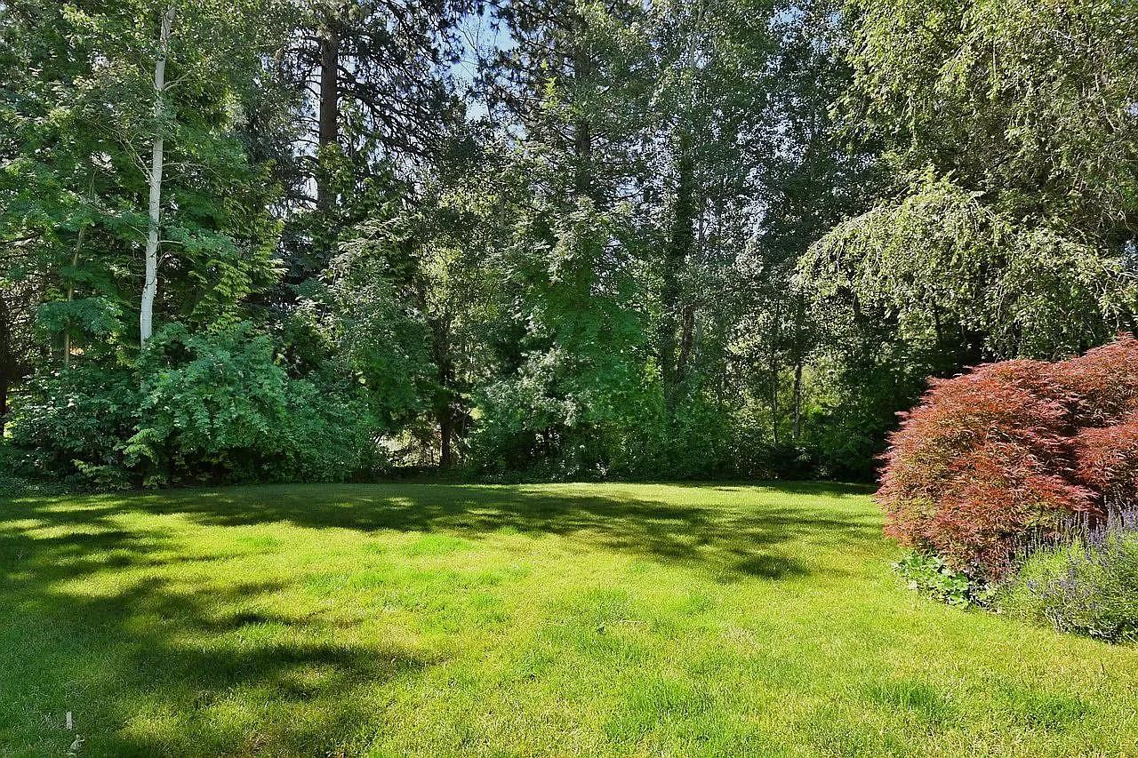 2024 E Southeast Blvd - Photo 16