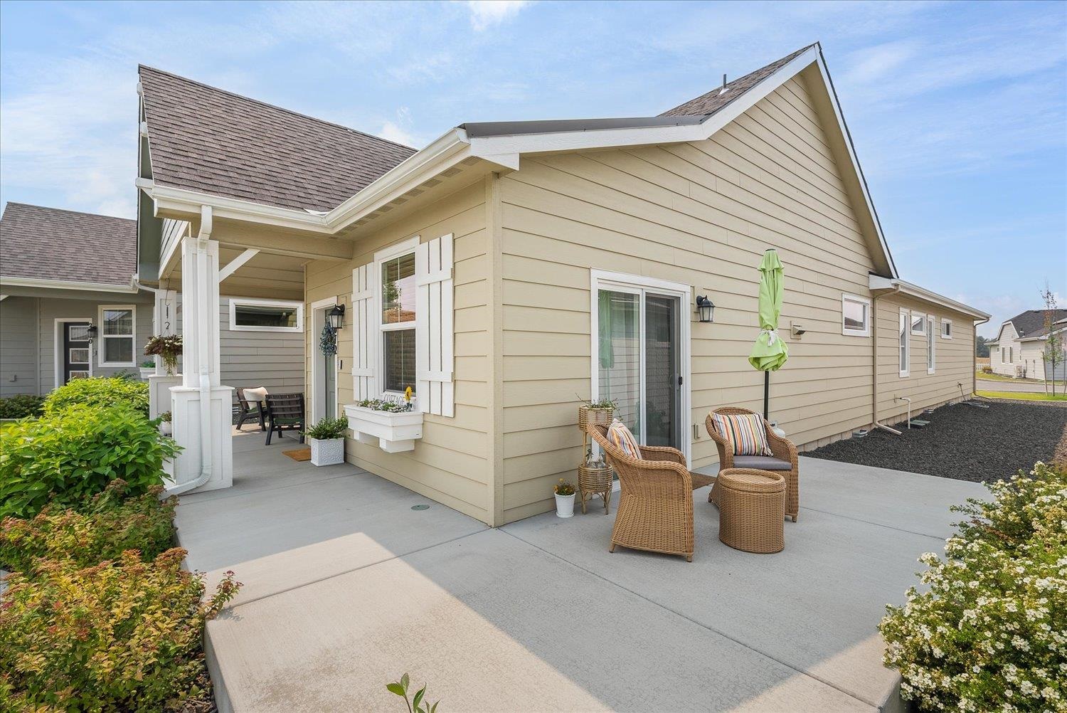 2672 N Allenby Ln - Photo 32