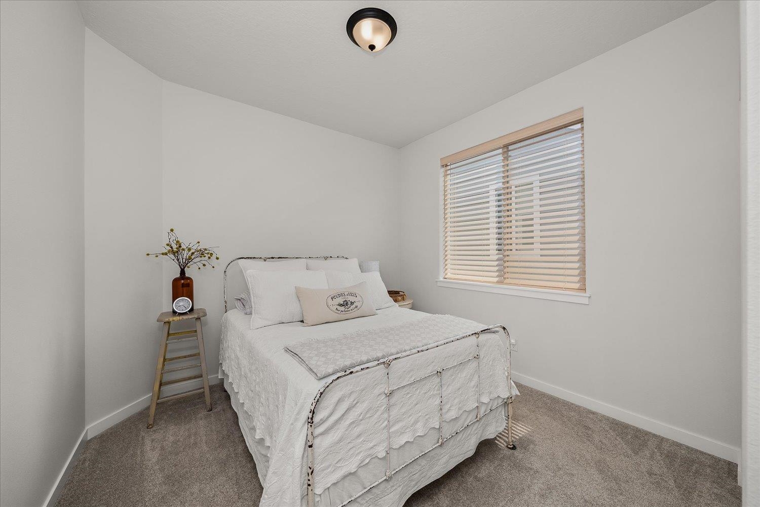 2672 N Allenby Ln - Photo 18