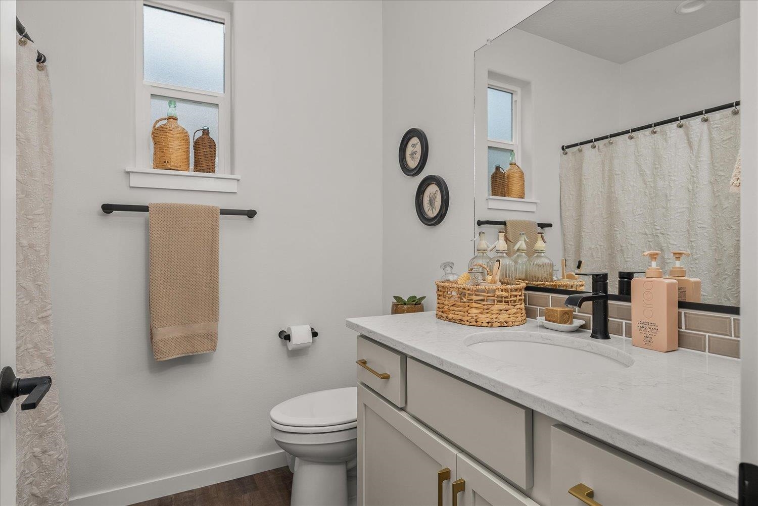 2672 N Allenby Ln - Photo 19