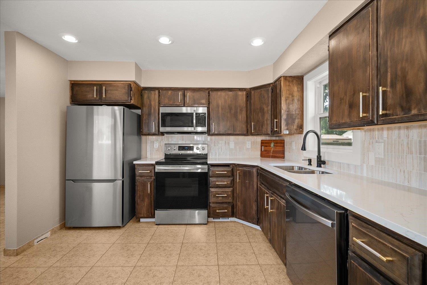 8209 E Indiana Ave - Photo 15