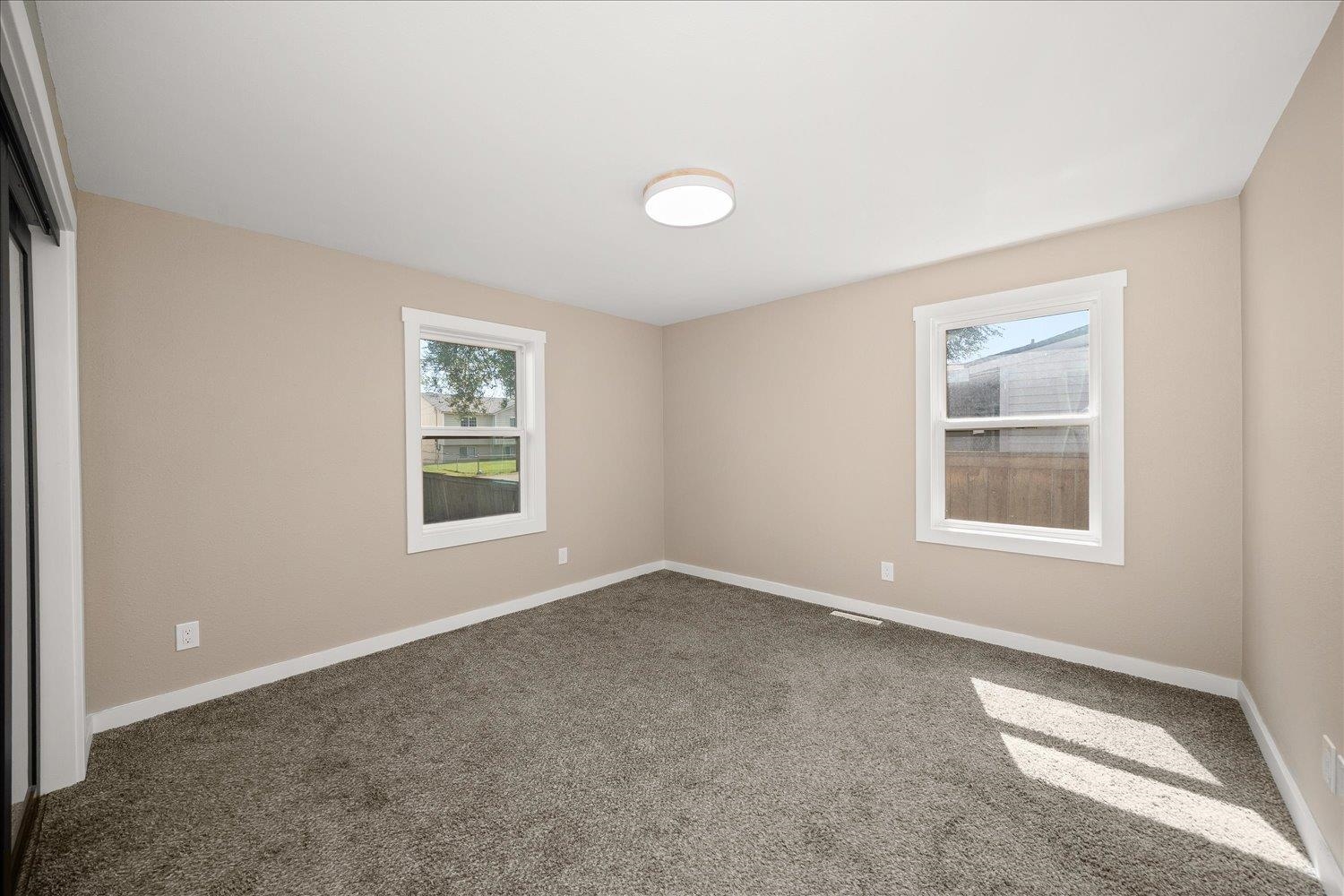 8209 E Indiana Ave - Photo 17