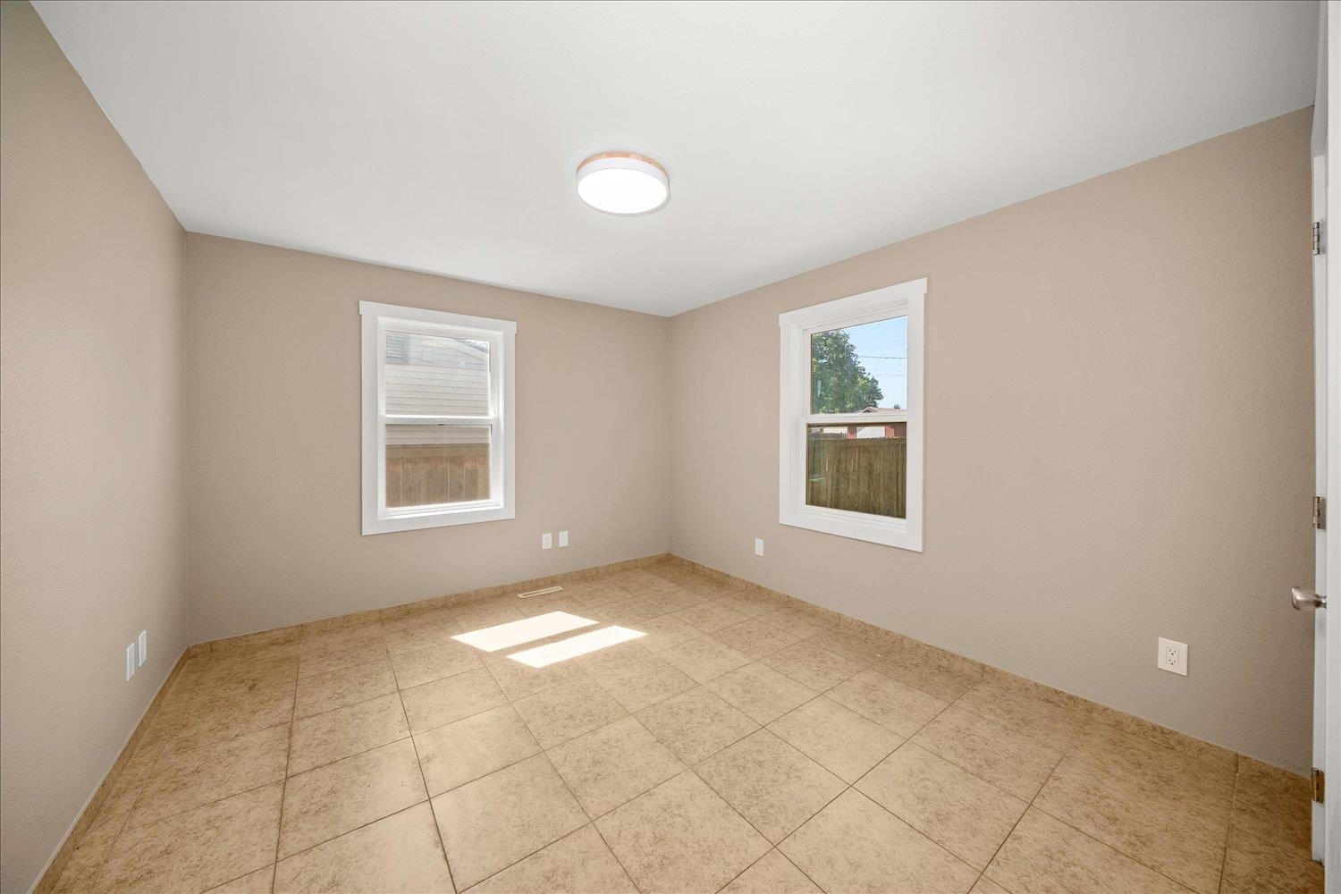 8209 E Indiana Ave - Photo 23